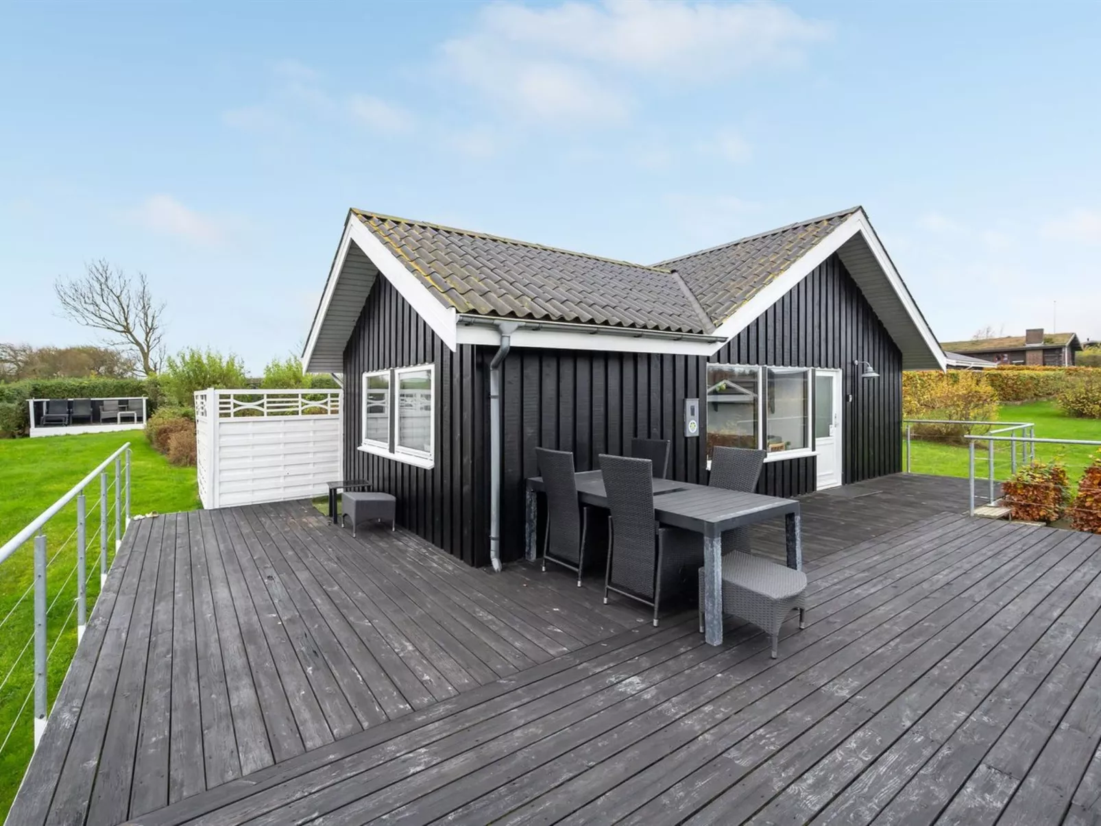 "Clarita" - 300m to the fjord-Buiten