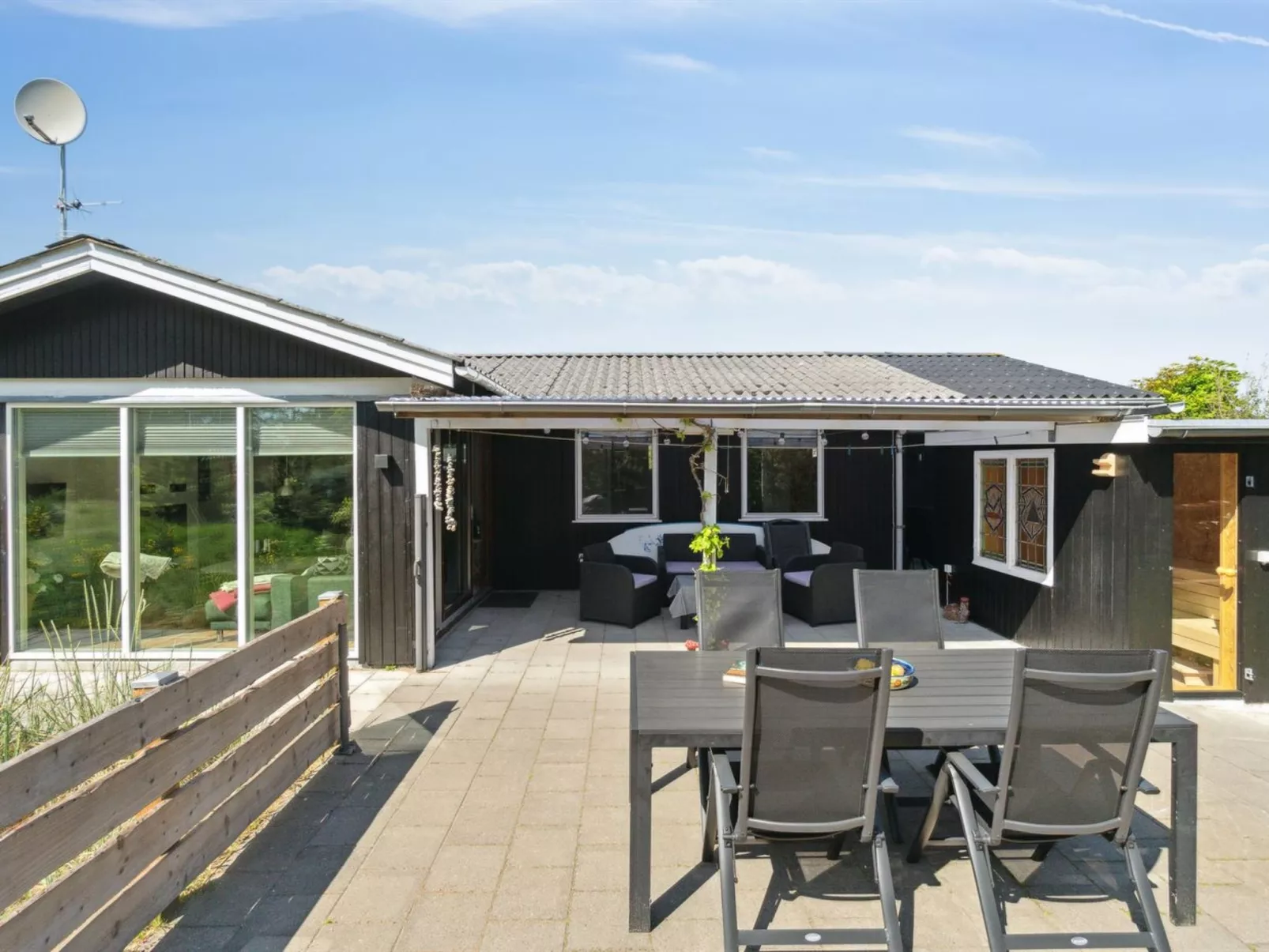 "Resi" - 400m from the sea-Buiten