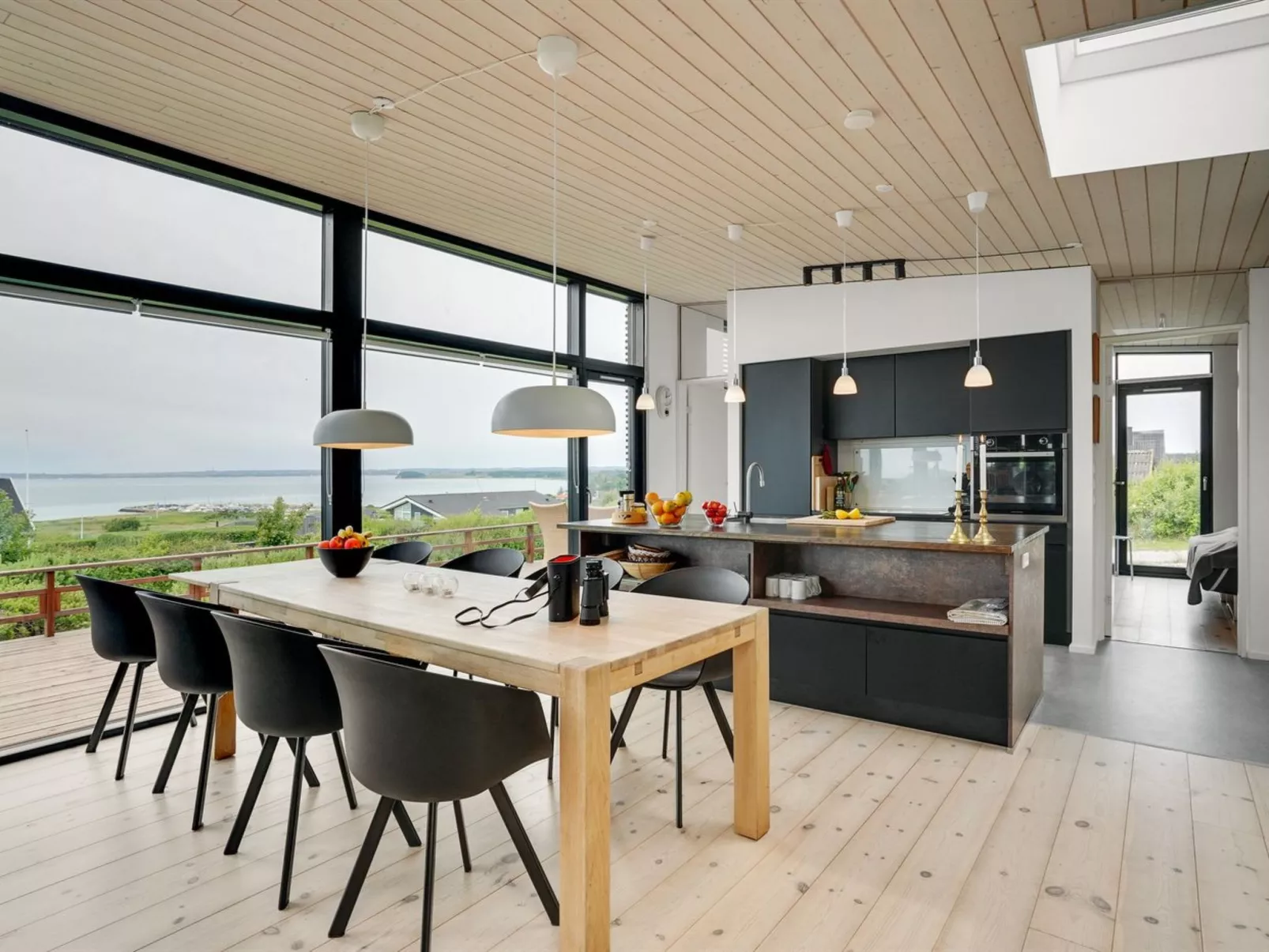 "Mahilo" - 300m from the sea-Binnen