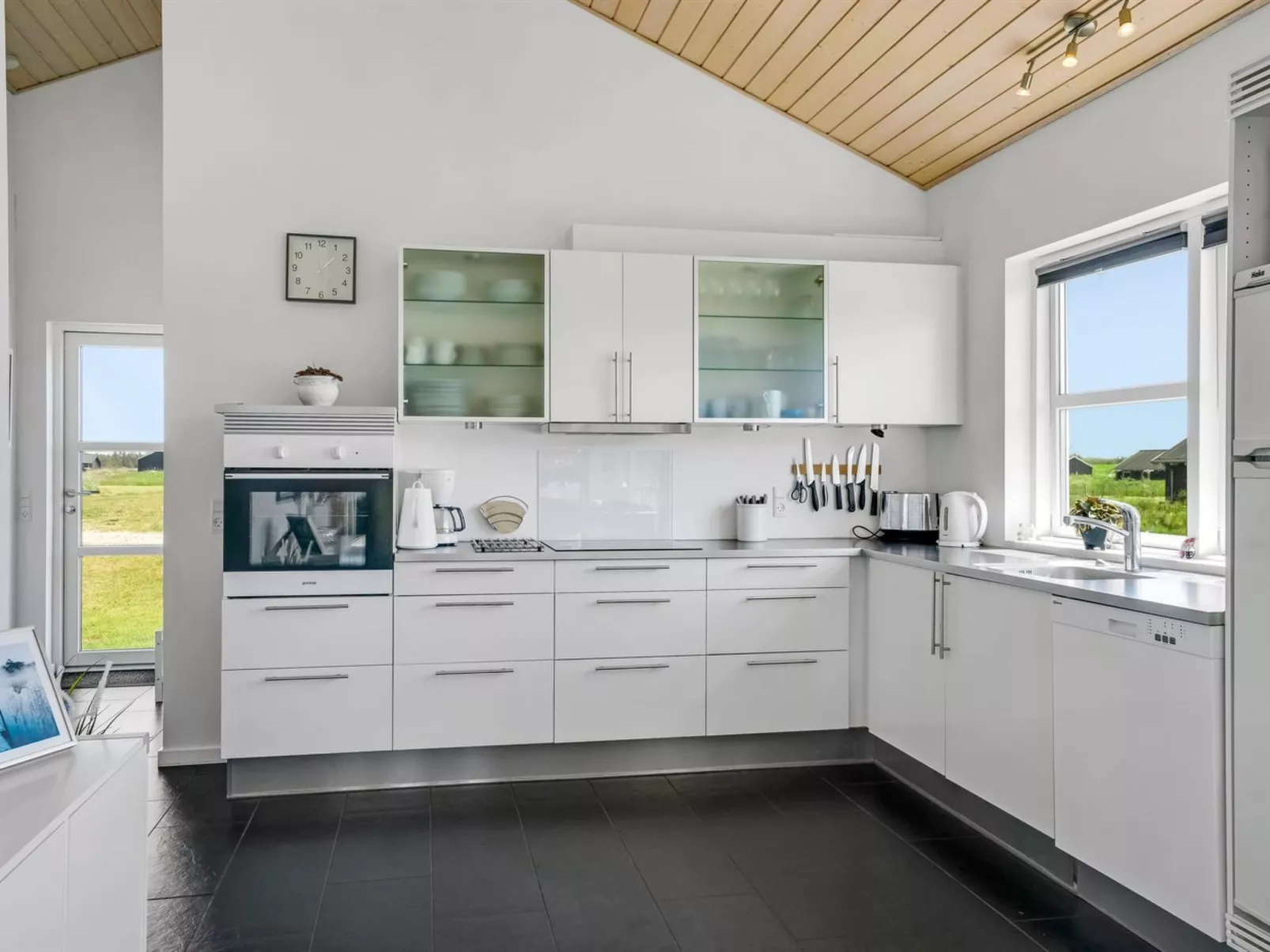 "Sinica" - 1.4km from the sea-Binnen