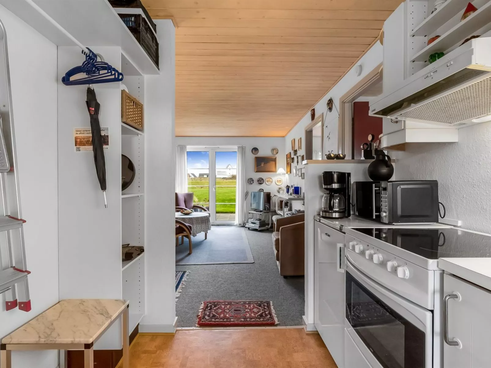 "Kaisa" - 200m from the sea-Binnen