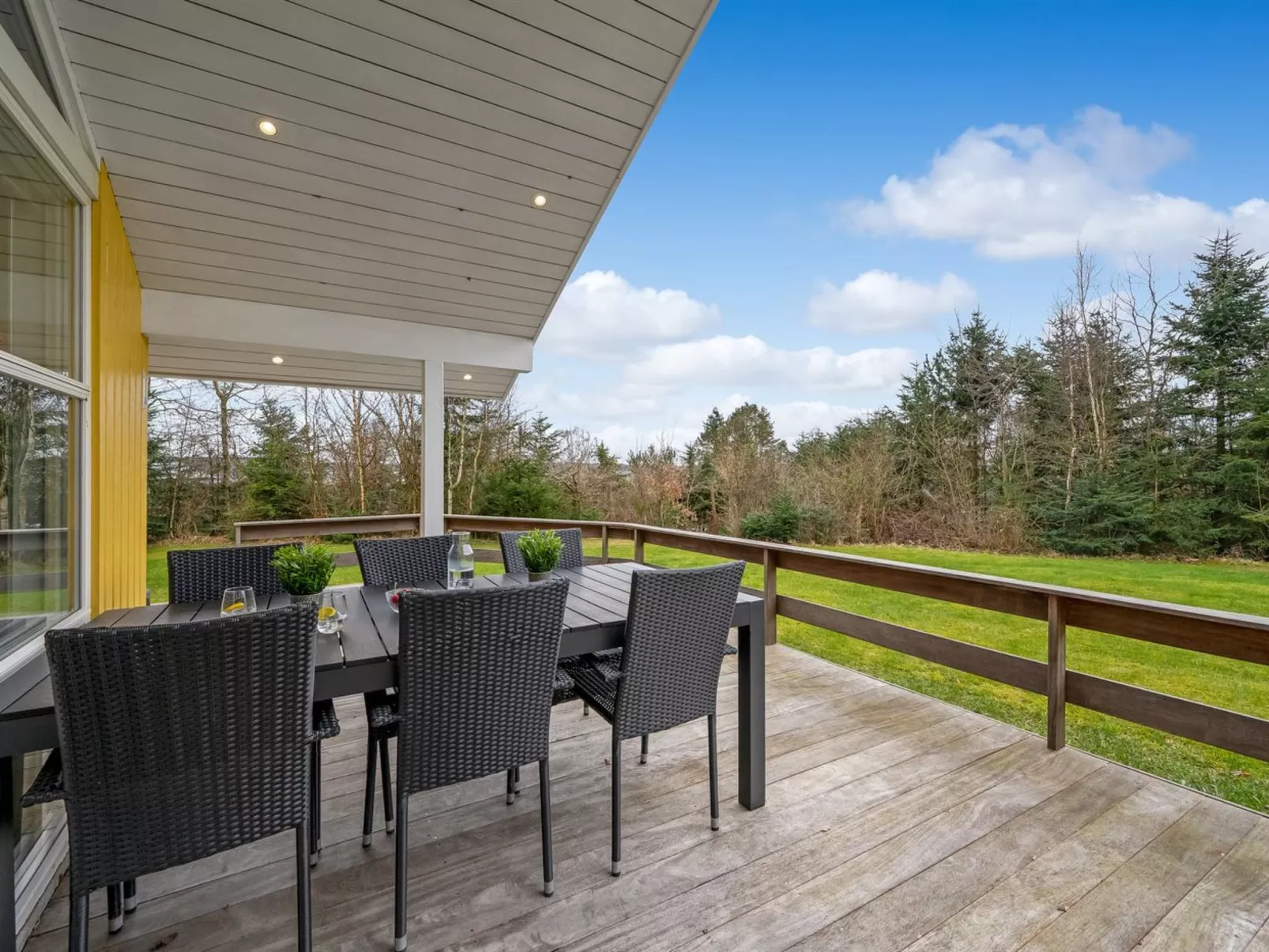 "Sesto" - 300m to the fjord-Buiten