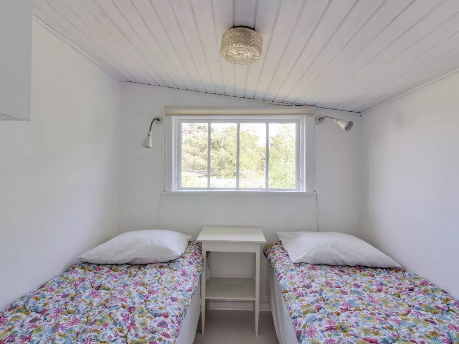 "Kerstin" - 100m from the sea-Binnen