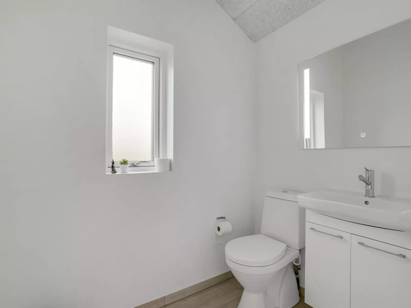 "Tatiane" - 1.5km from the sea-Binnen