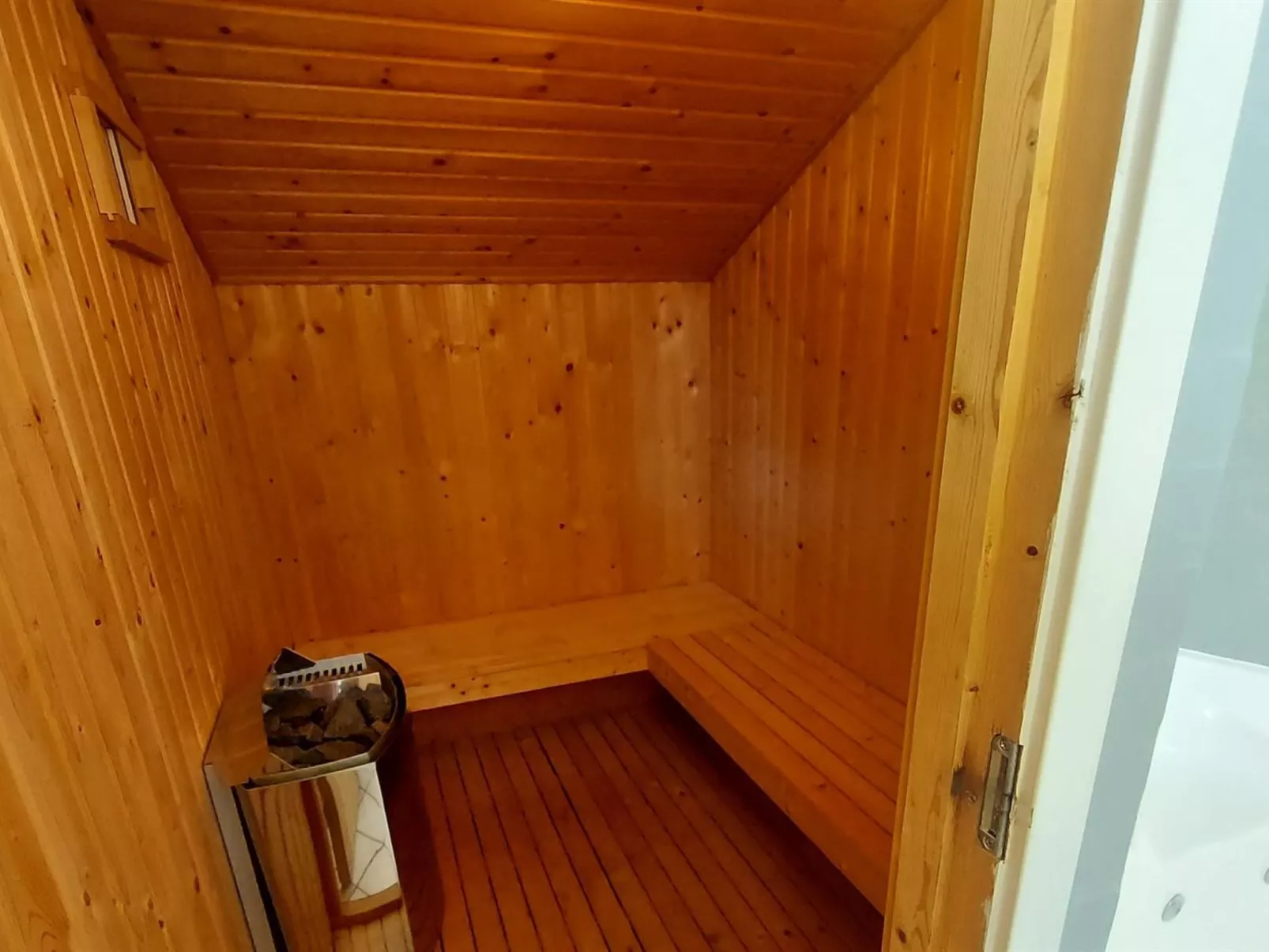 "Thorin" - 100m from the sea-Binnen