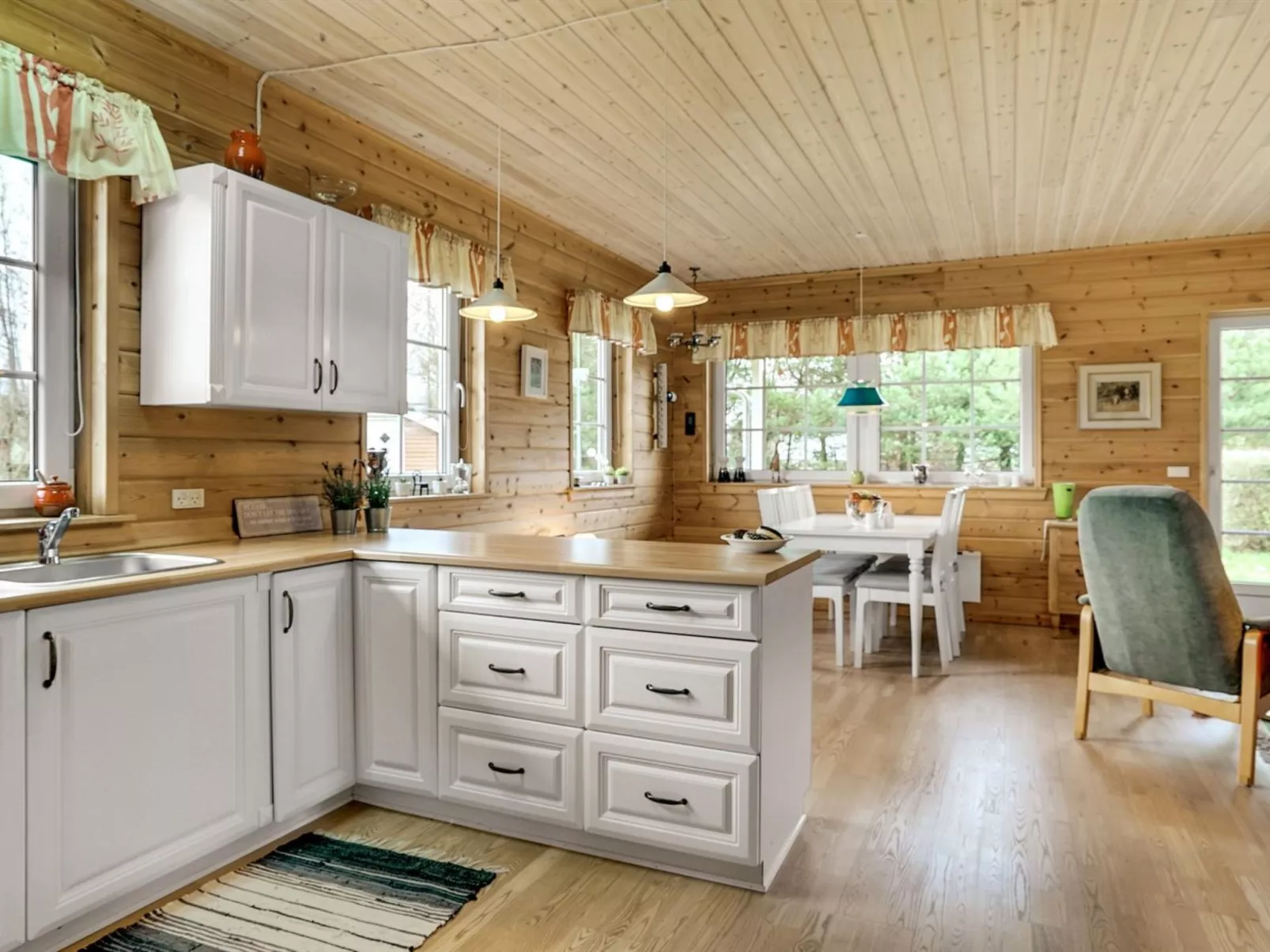 "Goti" - 1km to the fjord-Binnen