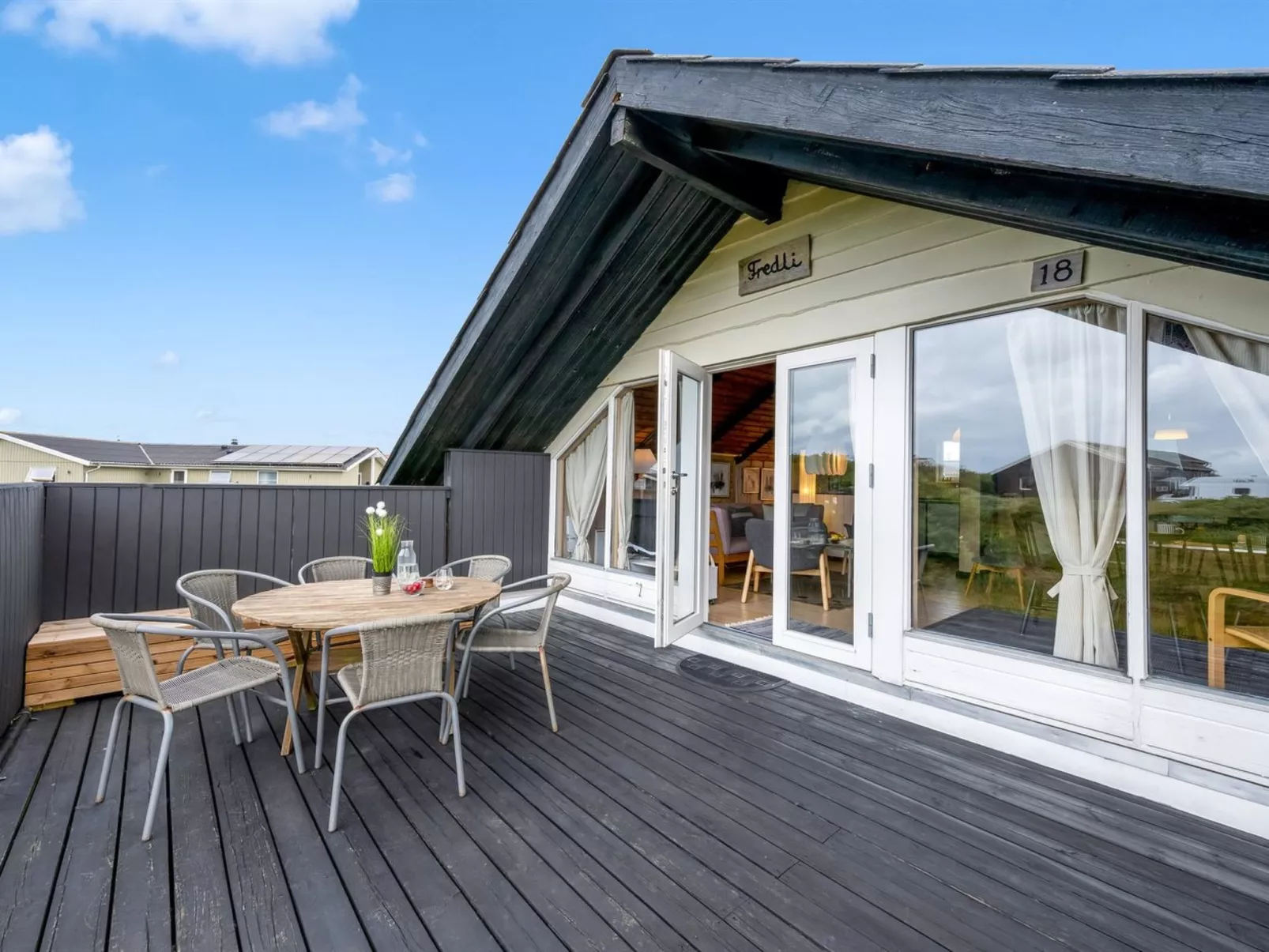 "Hildegart" -  from the sea-Buiten