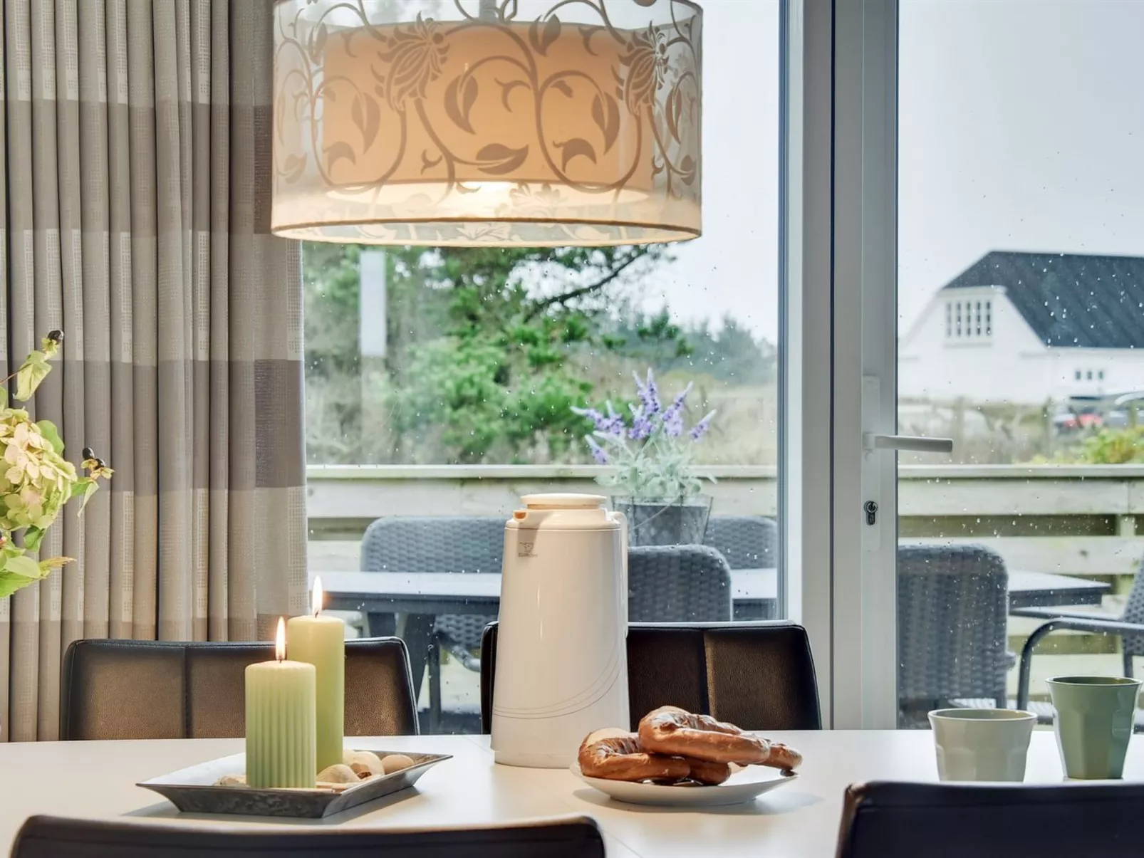 "Hawarth" - 300m to the fjord-Binnen