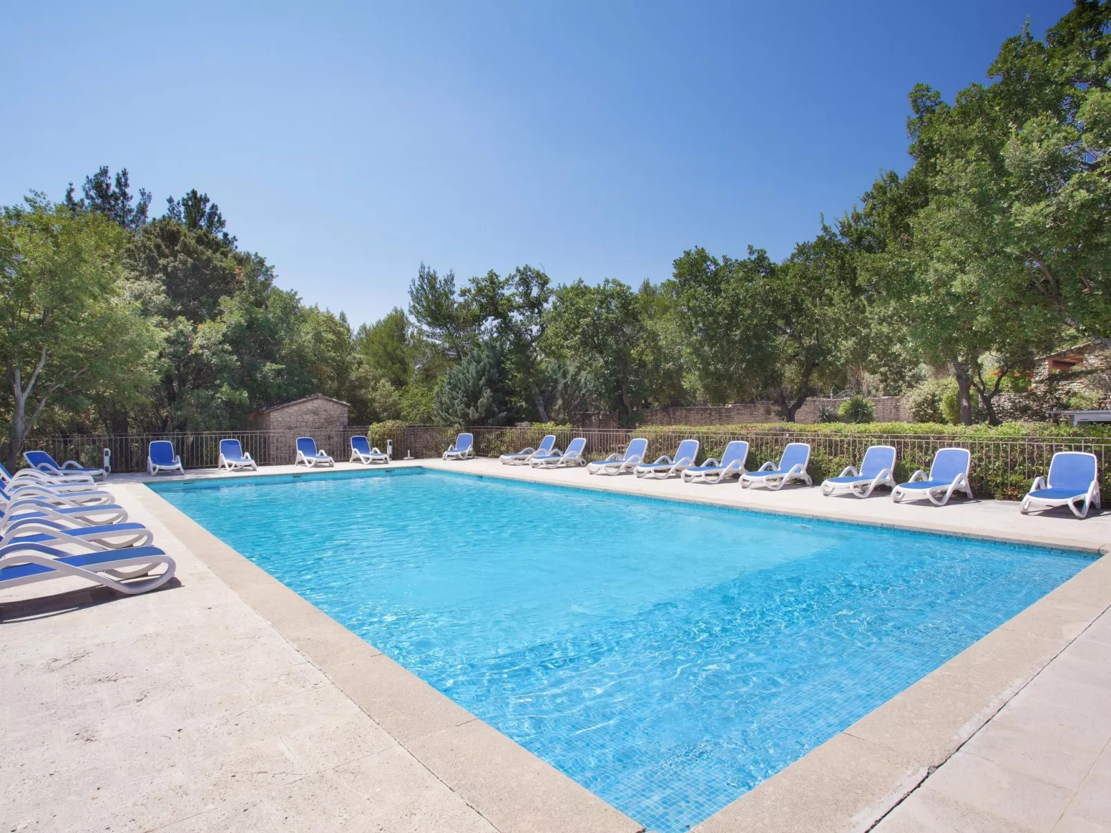 Odalys Référence La Bastide des Chênes-Buiten