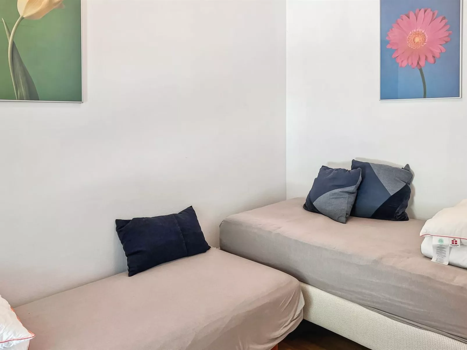 "Axel" - 1.2km from the sea-Binnen