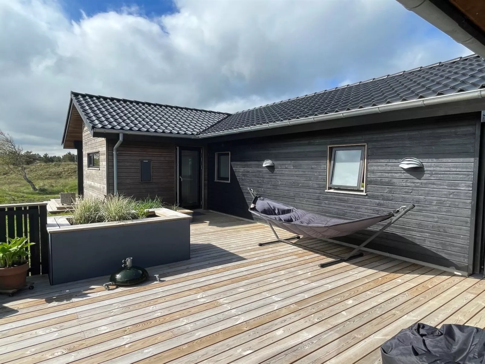 "Hinda" - 1.2km from the sea-Buiten