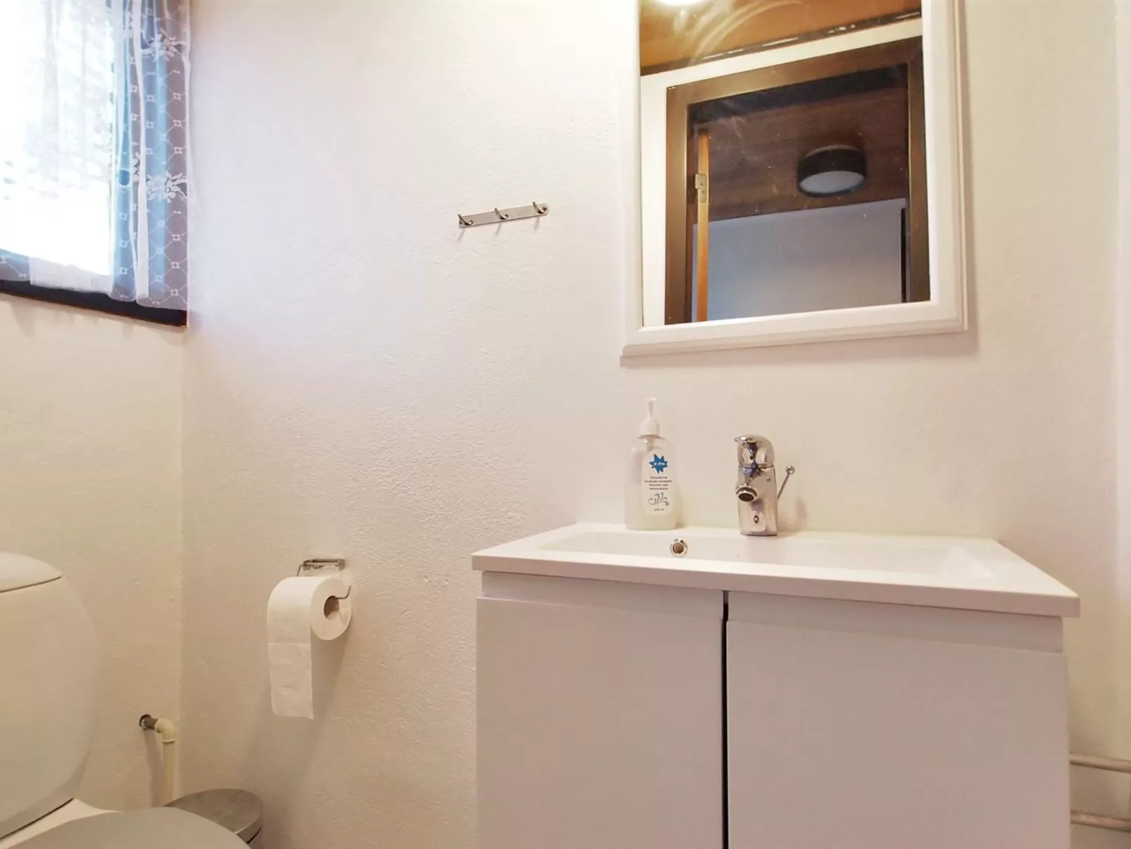 "Enisa" - 300m to the fjord-Binnen