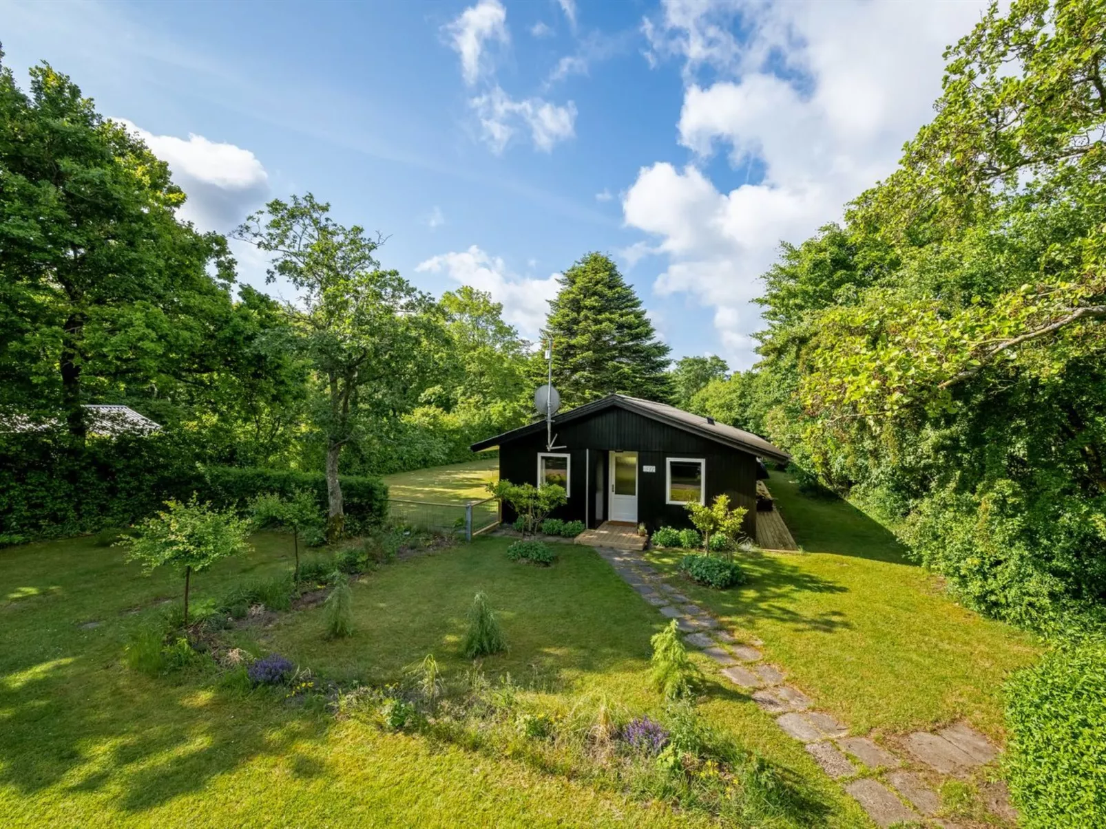 "Nelina" - 950m to the fjord-Buiten