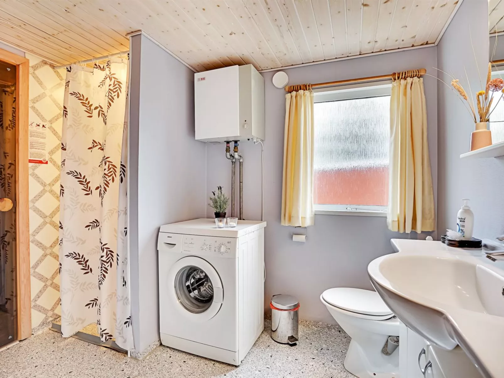 "Leny" - 450m to the fjord-Binnen