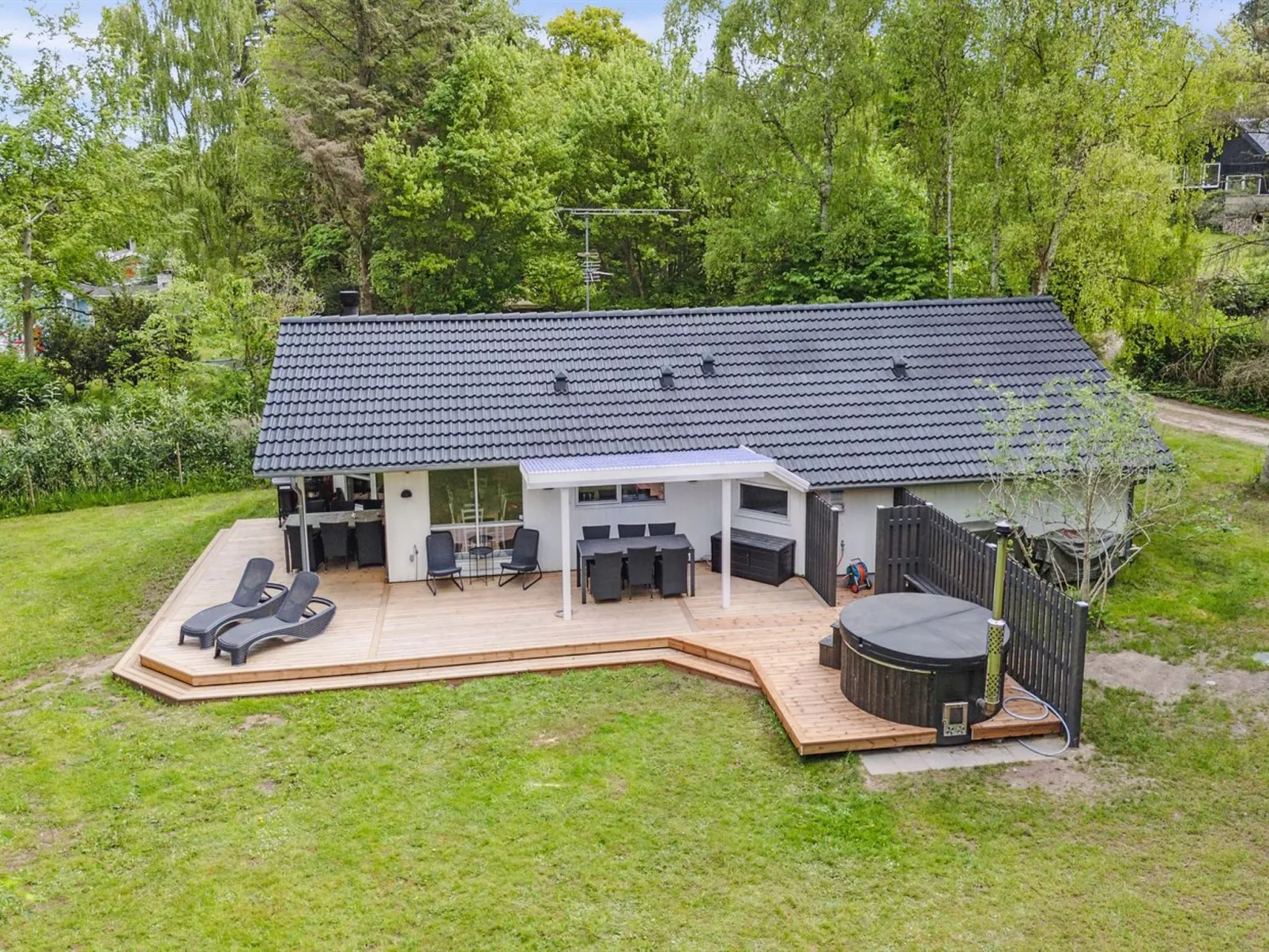 "Juke" - 425m from the sea-Buiten