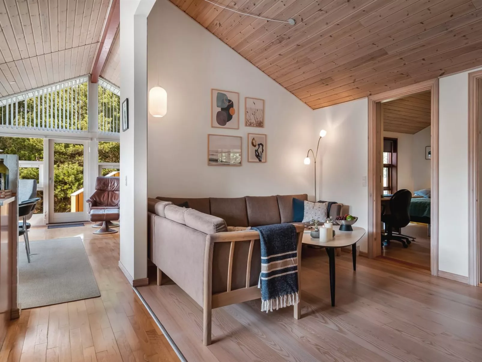 "Vetle" - 2.8km from the sea-Binnen