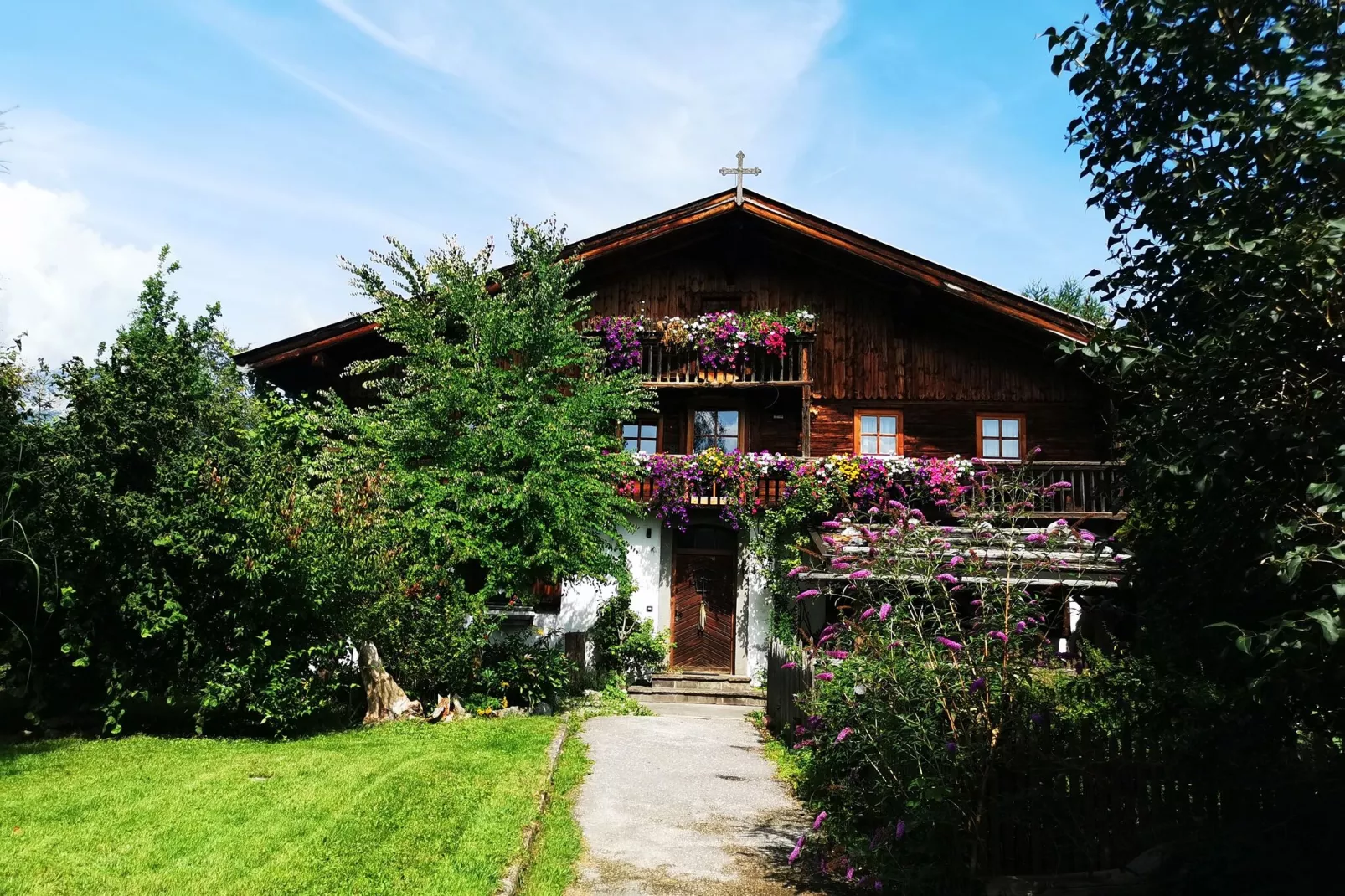 Ferienwohnung am Bio-Bauernhof-Buitenkant zomer