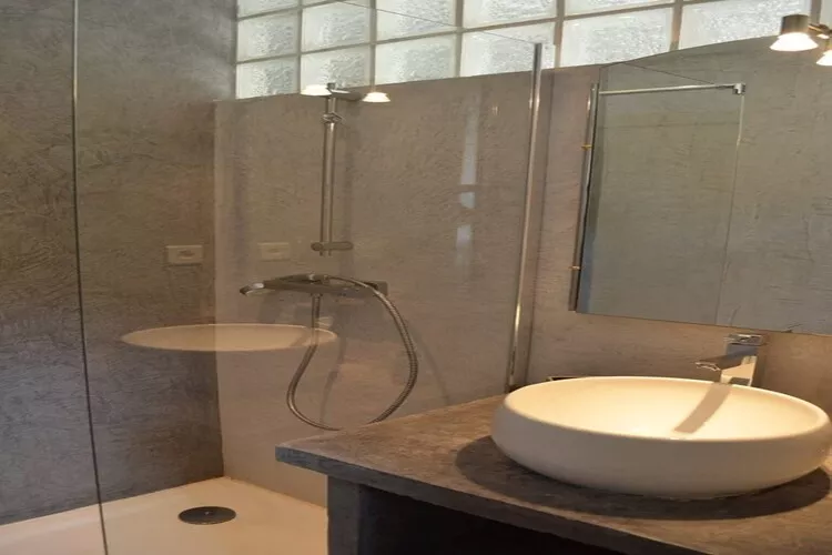 Holiday Villa - Solenzara  // Villa Orizonte-Badkamer