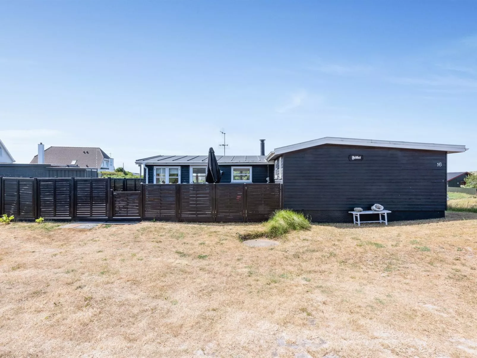 "Anik" - 100m from the sea-Buiten