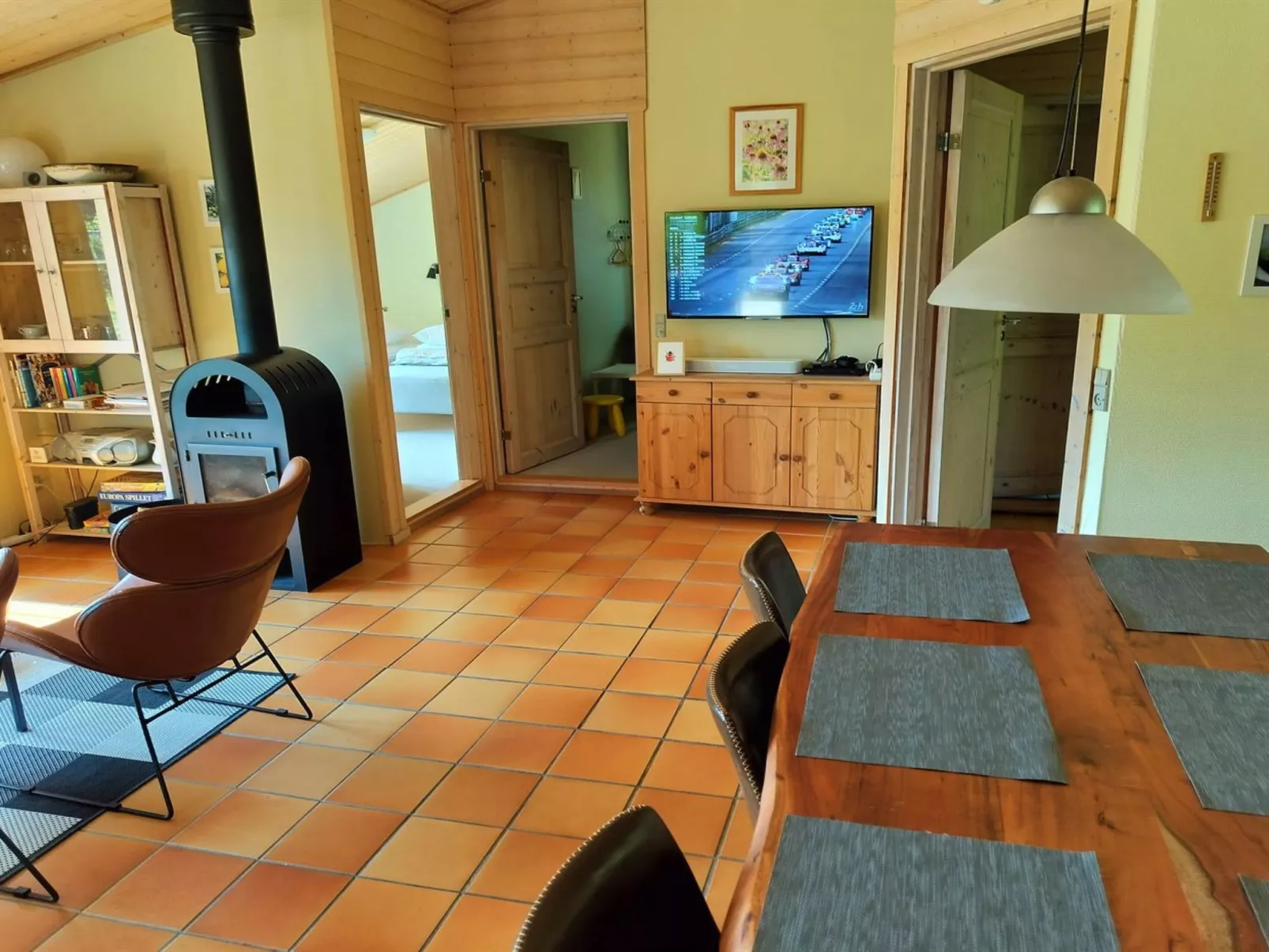 "Aase" - 950m from the sea-Binnen