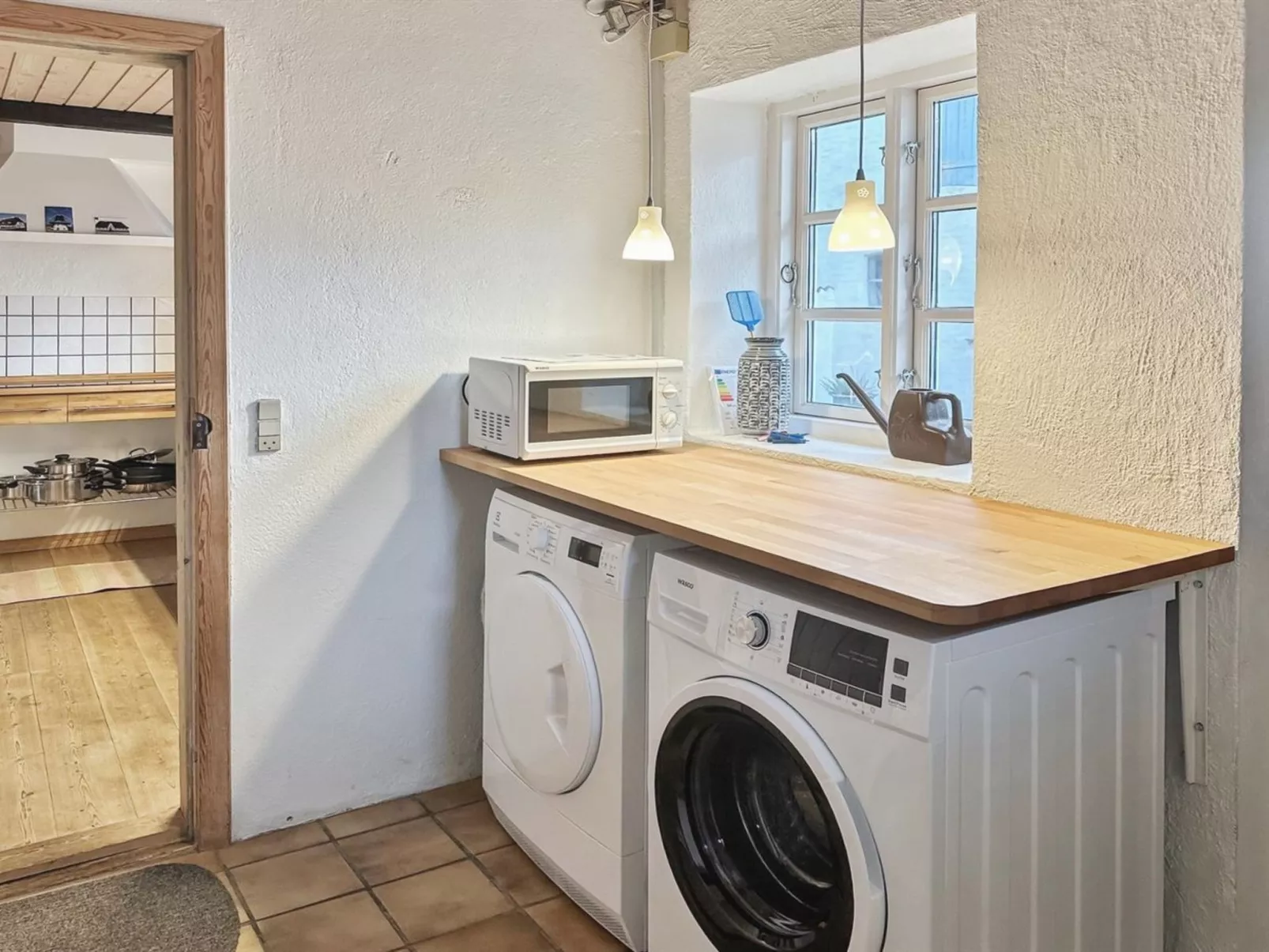 "Maelle" - 25km from the sea-Binnen