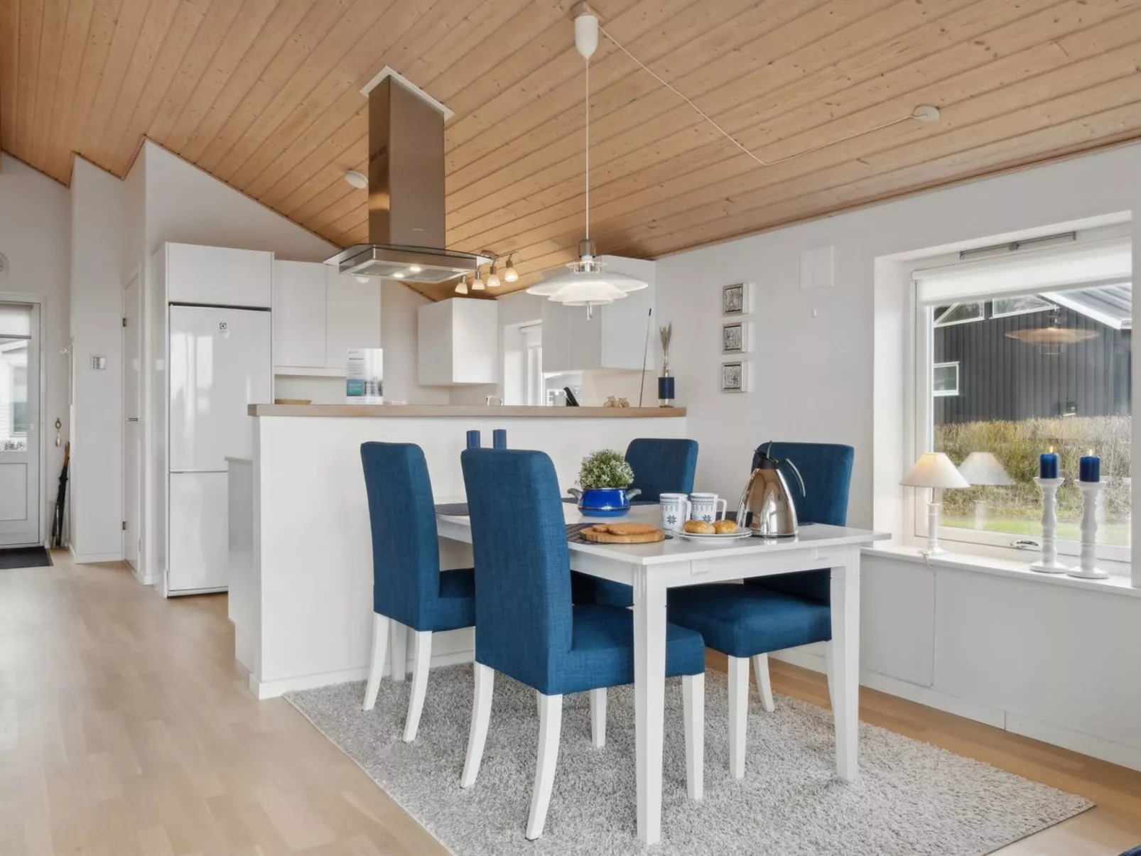 "Yvette" - 150m from the sea-Binnen