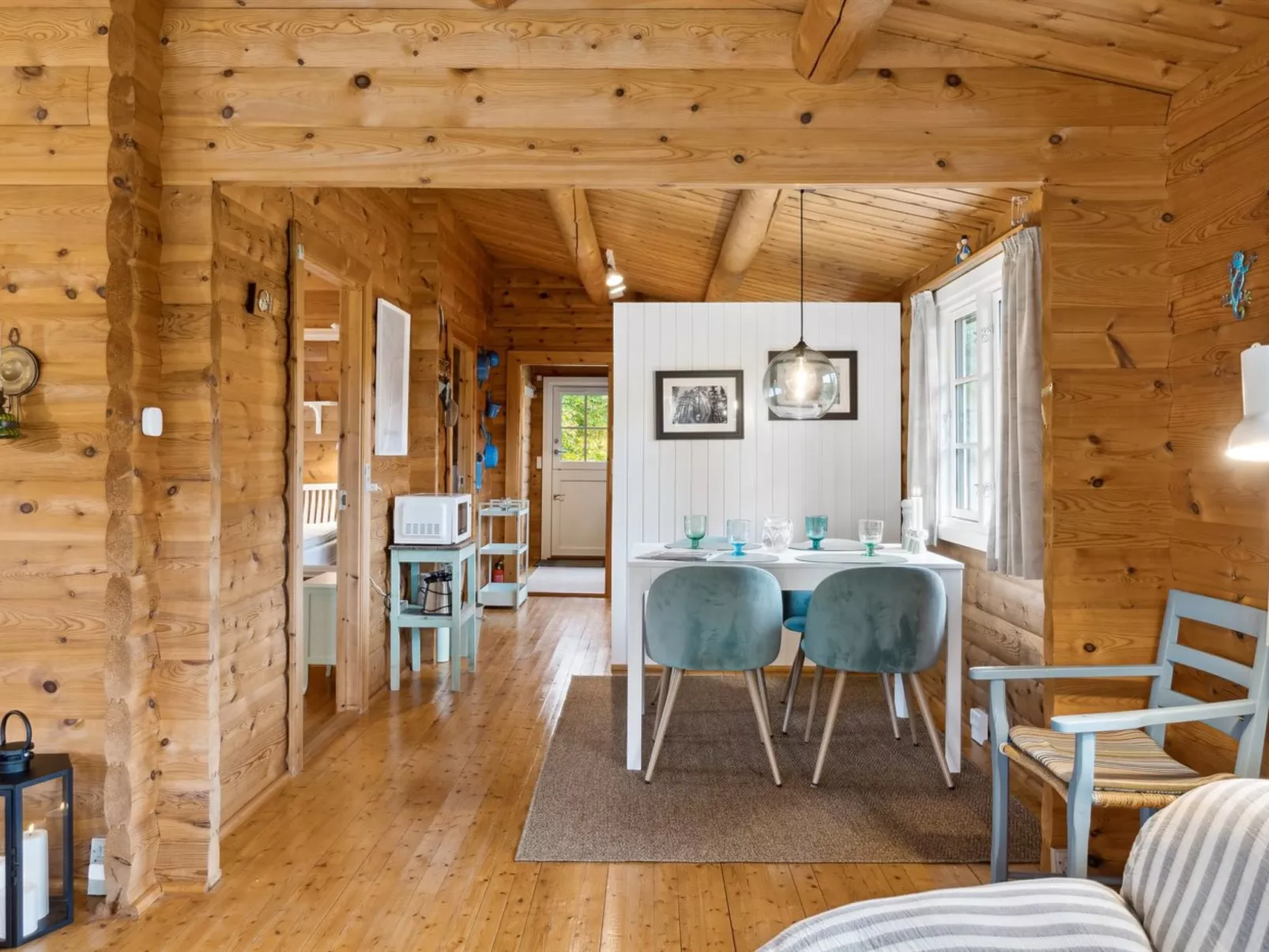 "Jeppe" - 500m from the sea-Binnen