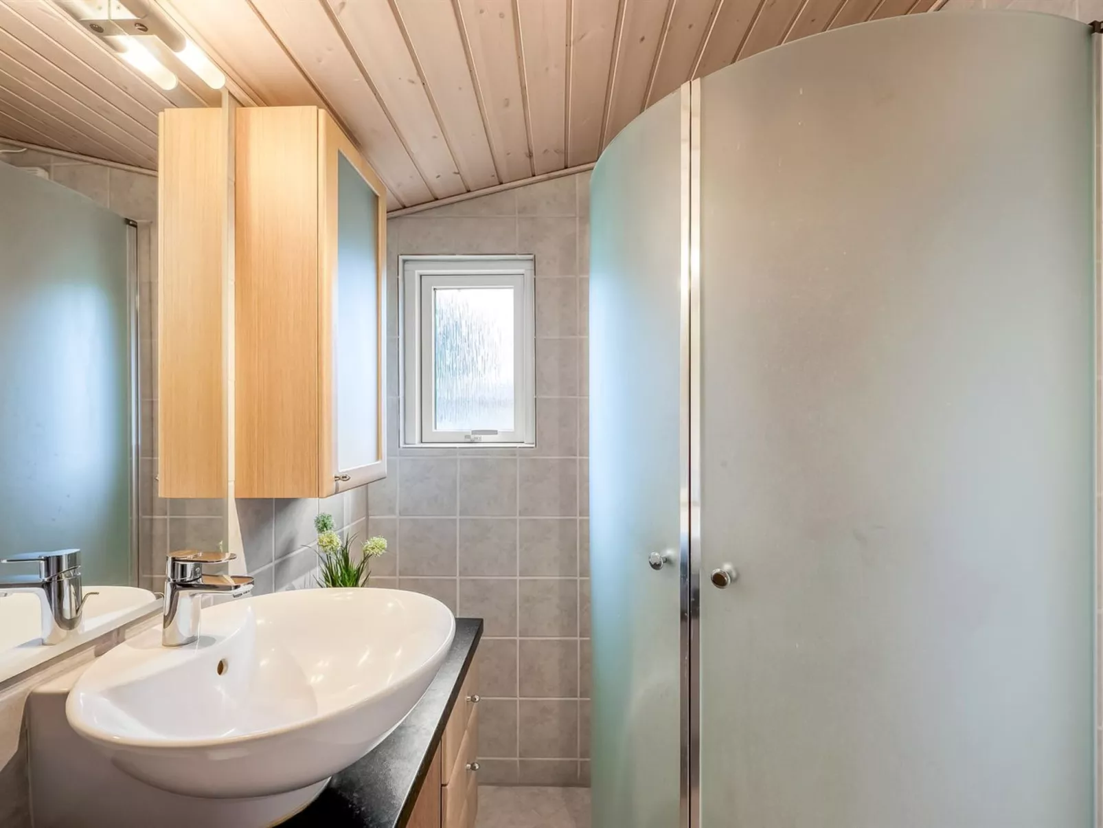 "Bosi" - 100m to the fjord-Binnen