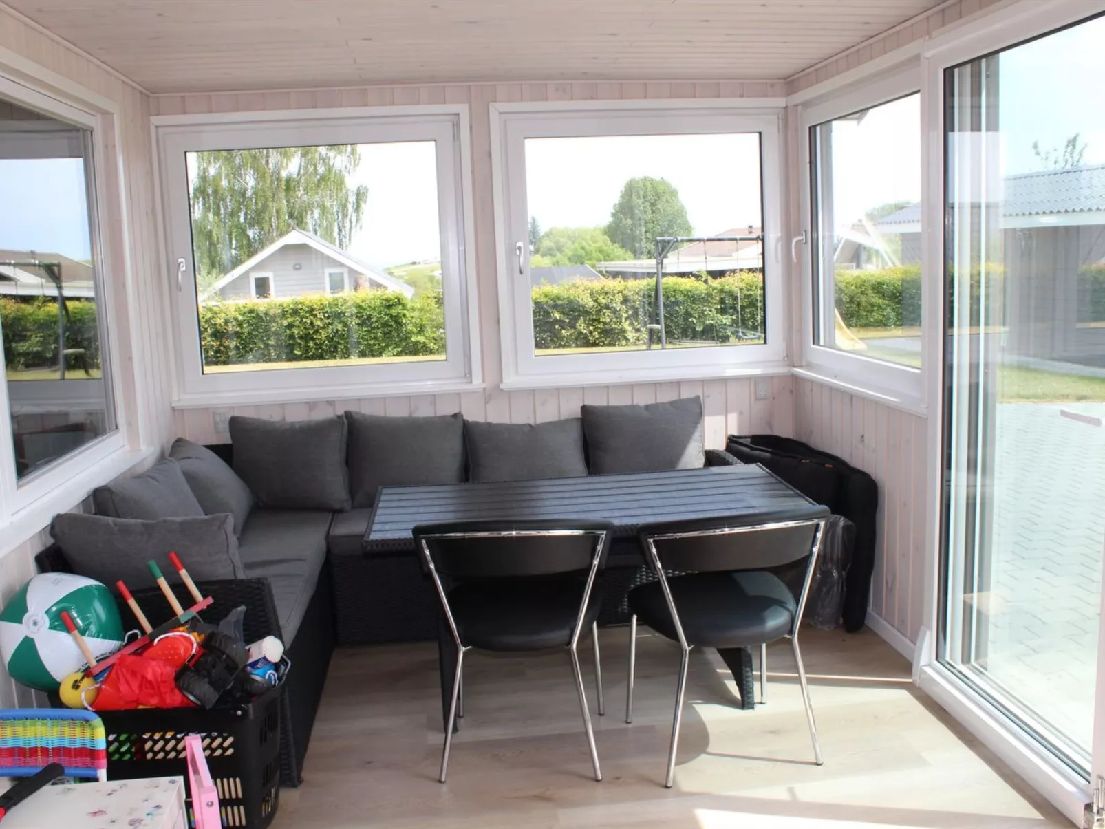 "Jannik" - 300m from the sea-Binnen