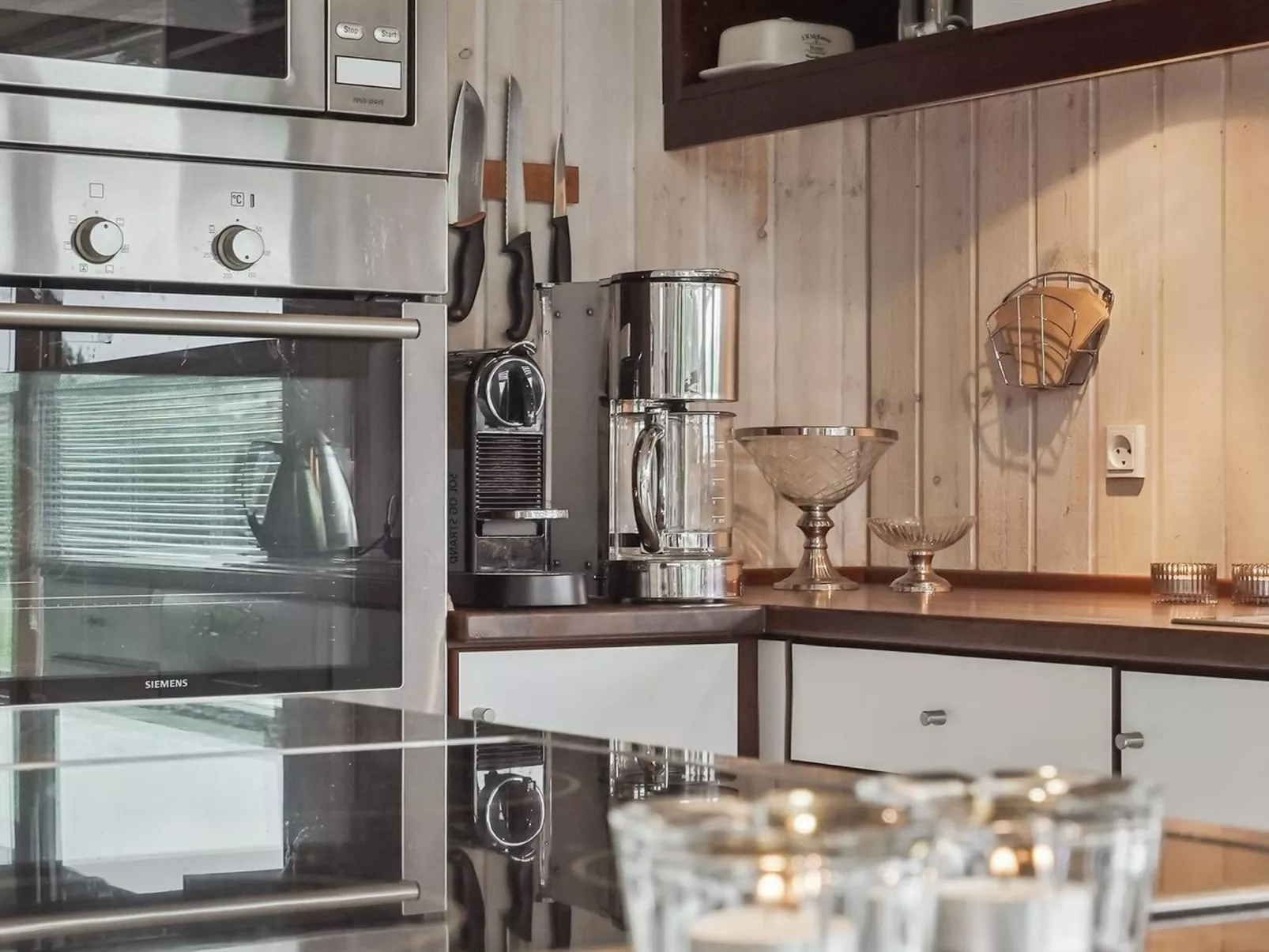 "Evald" - 400m from the sea-Binnen