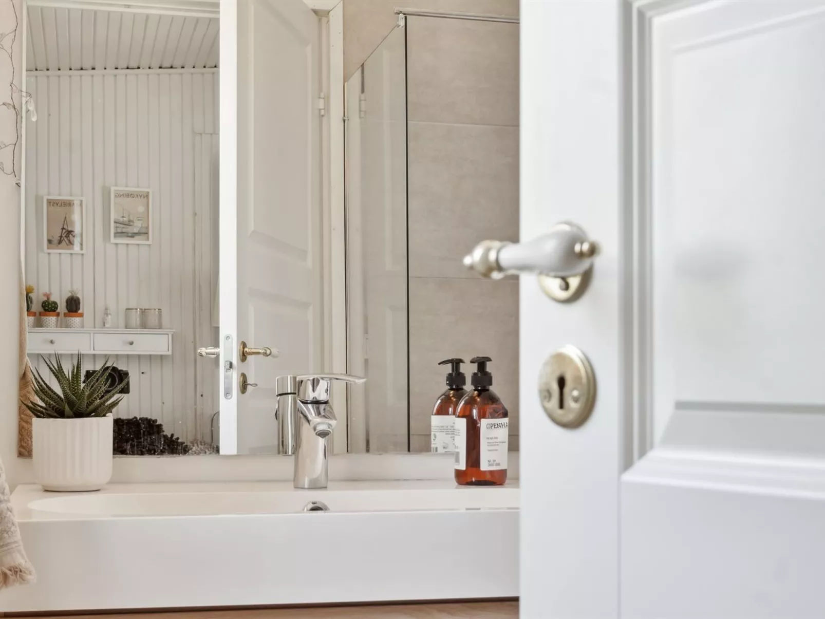 "Thorlak" - 860m from the sea-Binnen