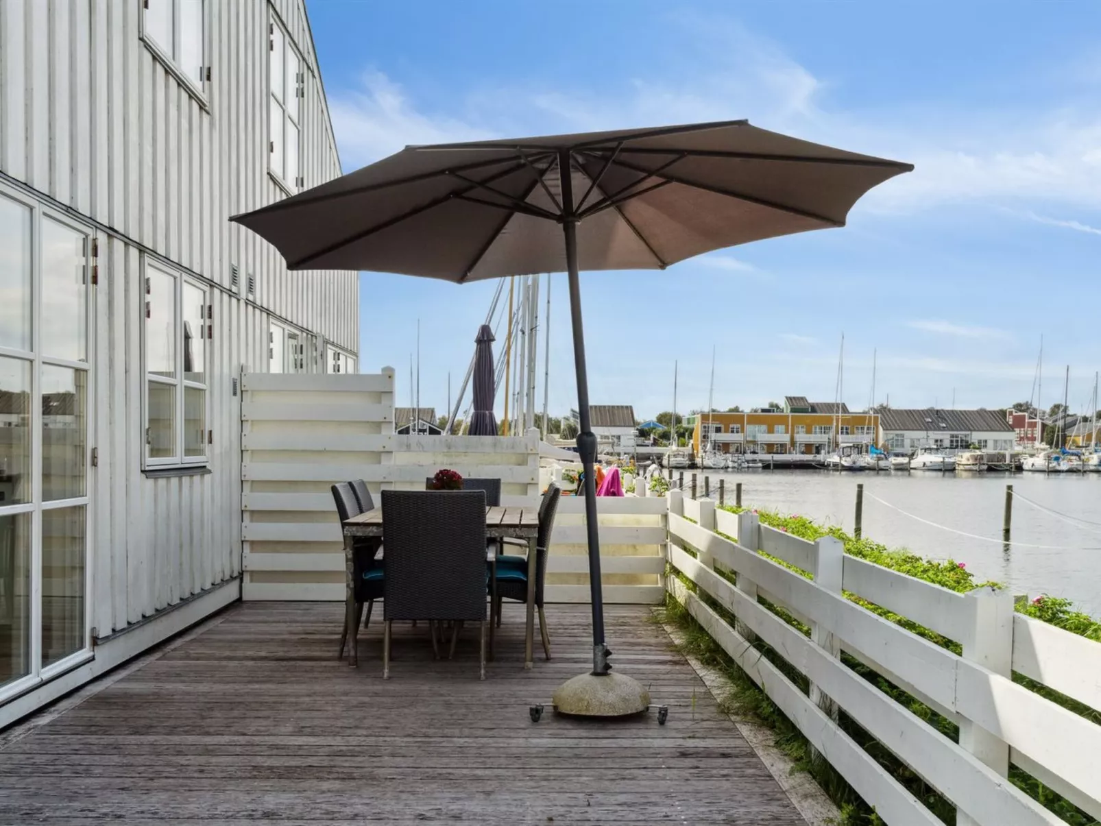 "Annlis" - 5m from the sea-Buiten