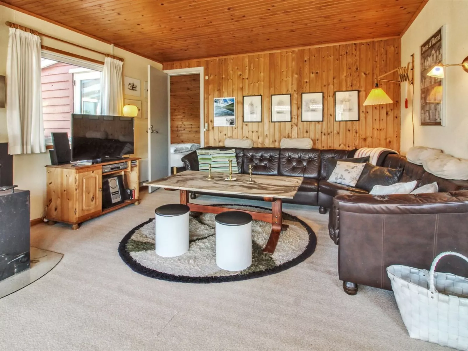 "Veijo" - 800m from the sea-Binnen