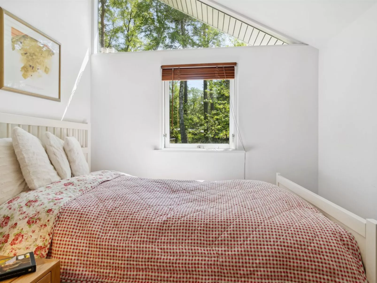 "Amina" - 1.1km from the sea-Binnen