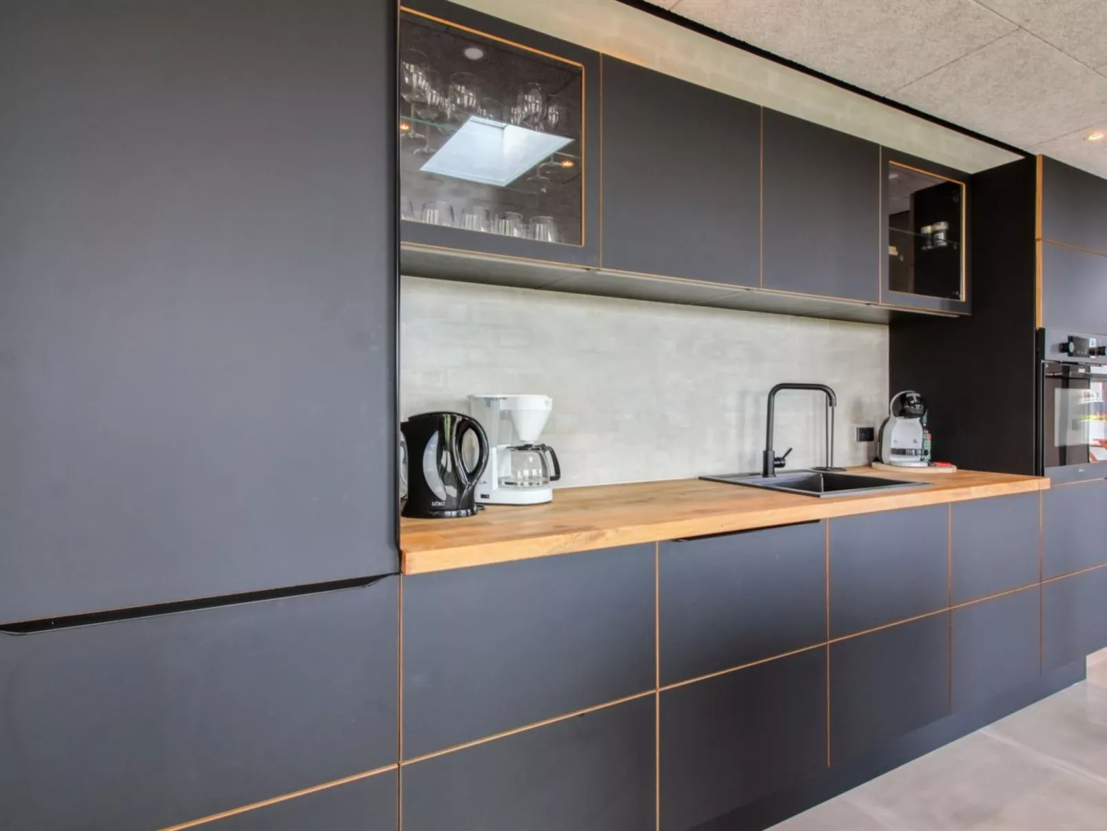 "Lima" - 200m from the sea-Binnen