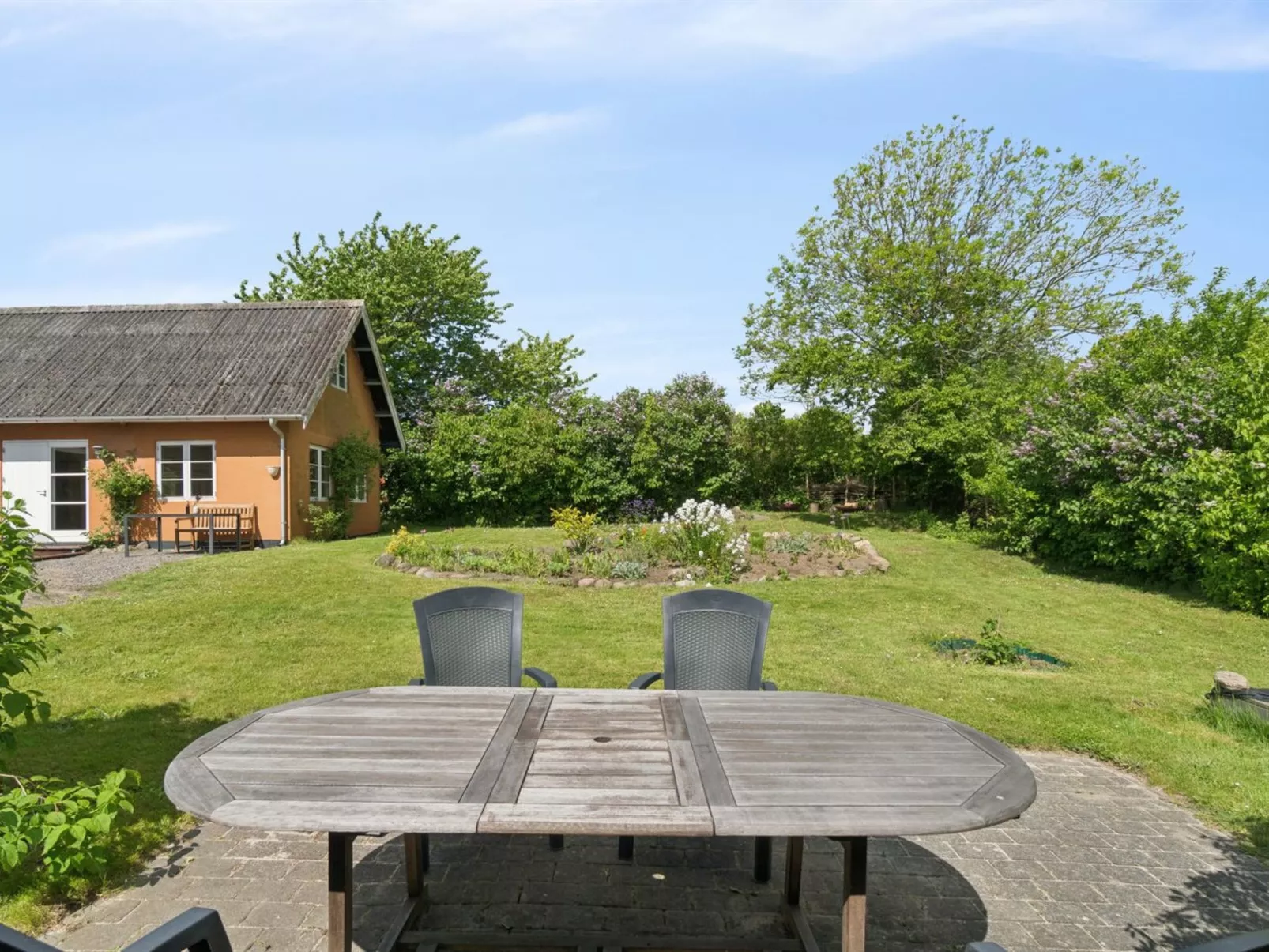 "Adrienne" - 6.4km from the sea-Buiten