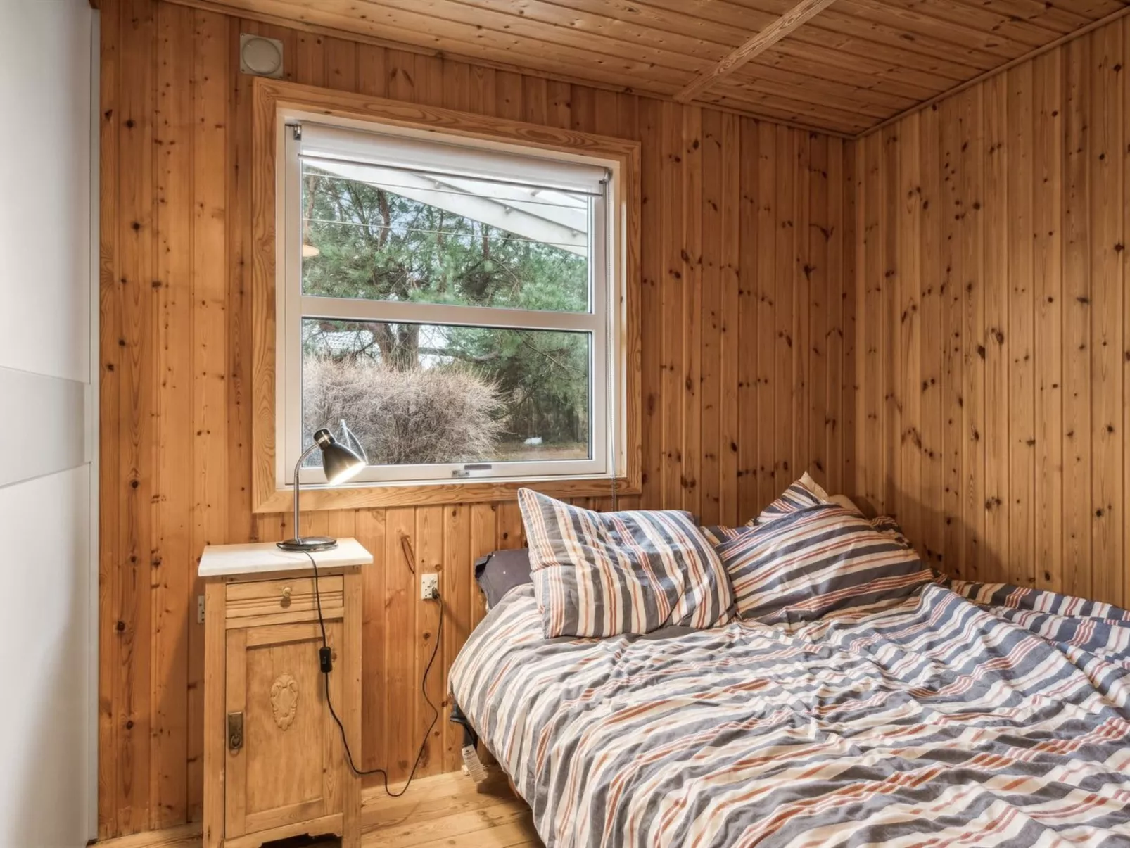 "Iliane" - 450m from the sea-Binnen