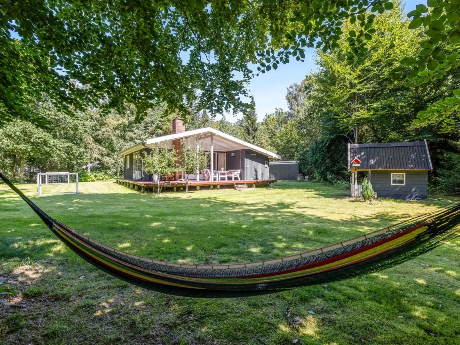 "Sofja" - 175m to the fjord-Buiten