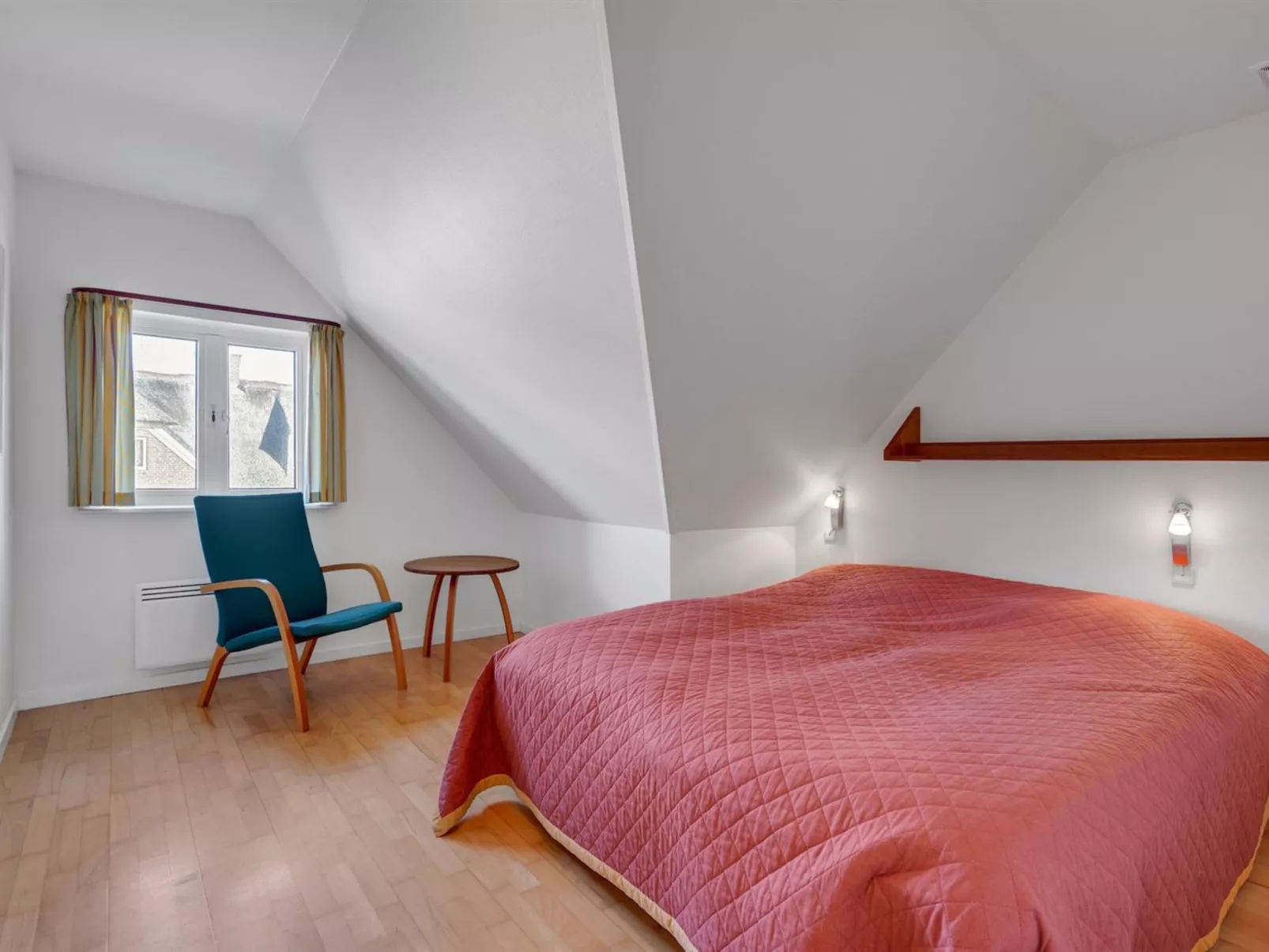 "Oneida" - 800m from the sea-Binnen