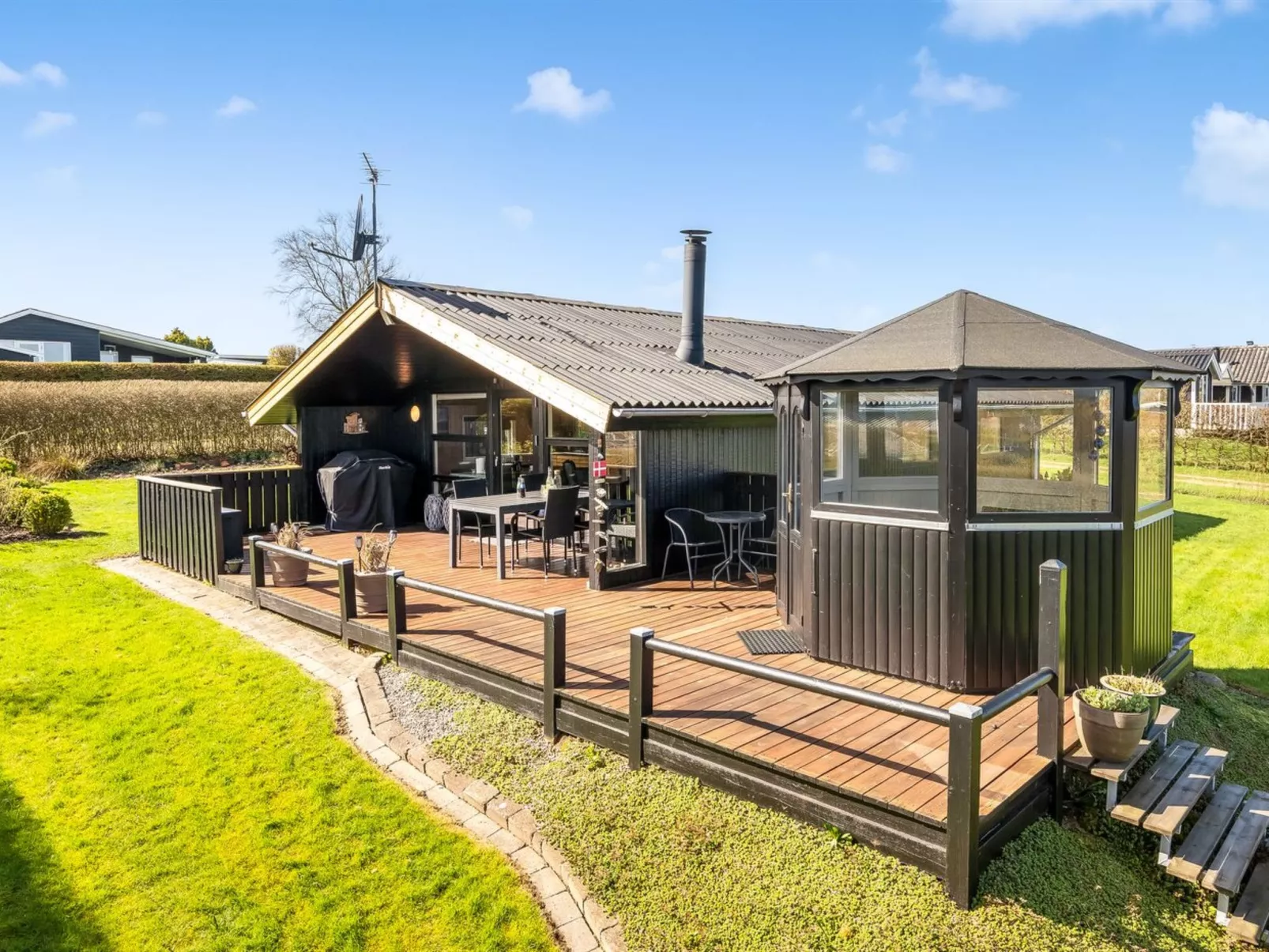 "Ofrath" - 350m to the fjord-Buiten