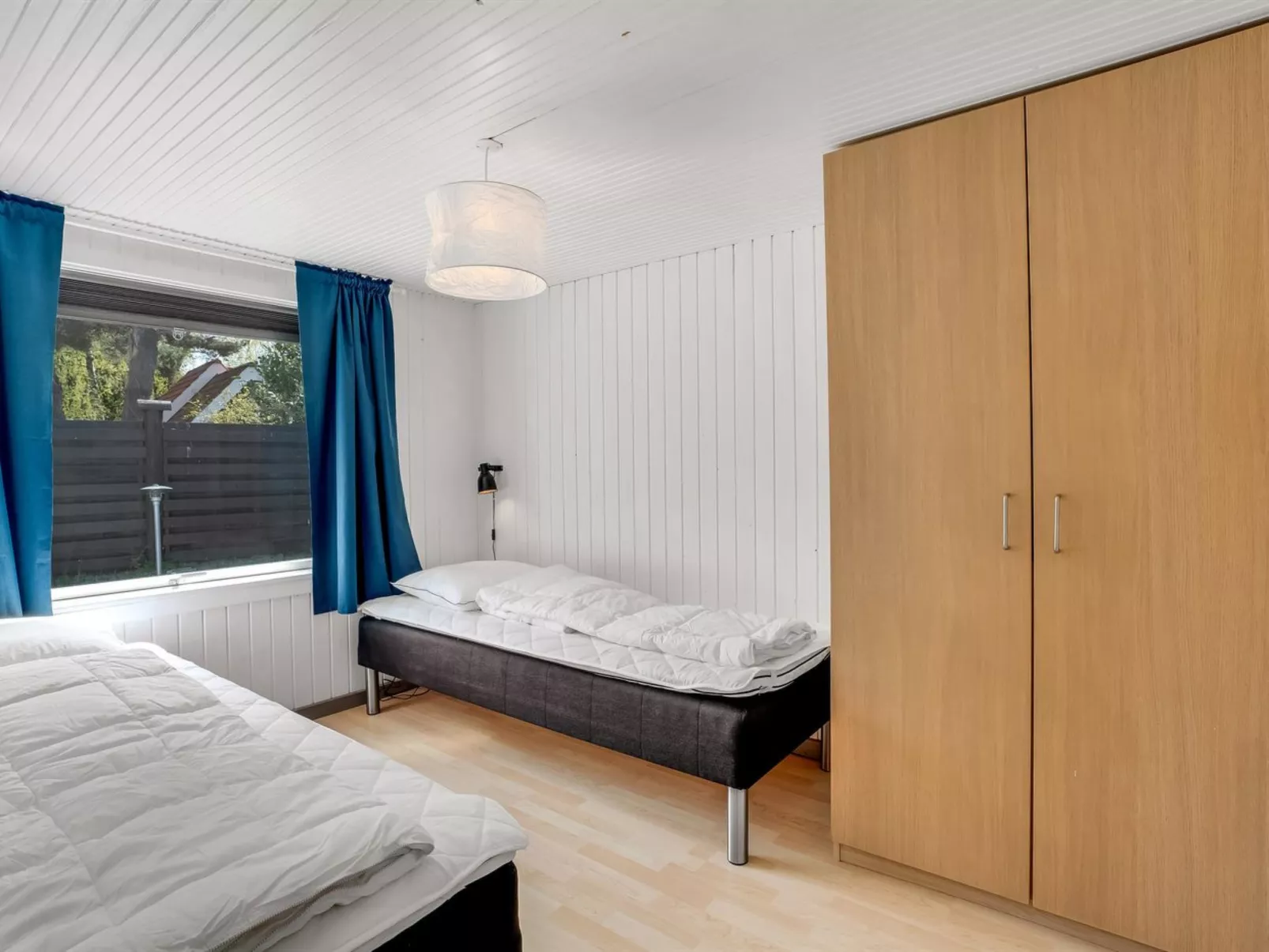 "Annastasia" - 400m from the sea-Binnen