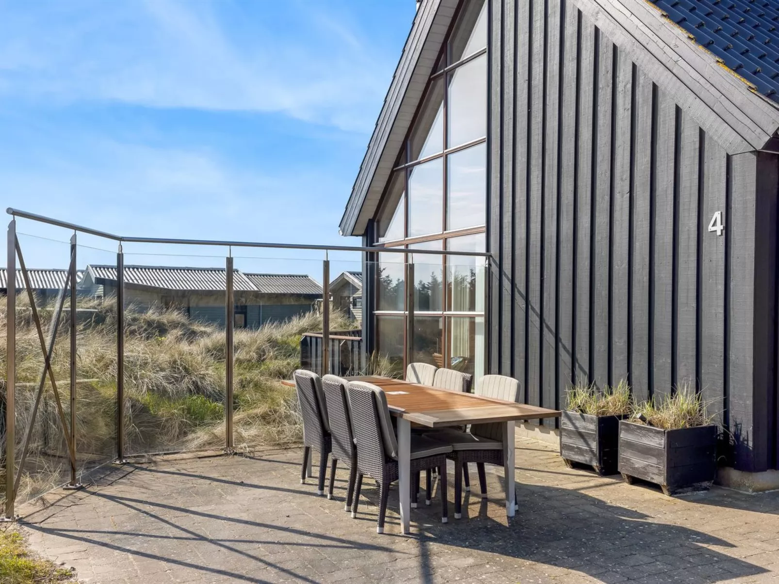 "Lilie" - 350m from the sea-Buiten