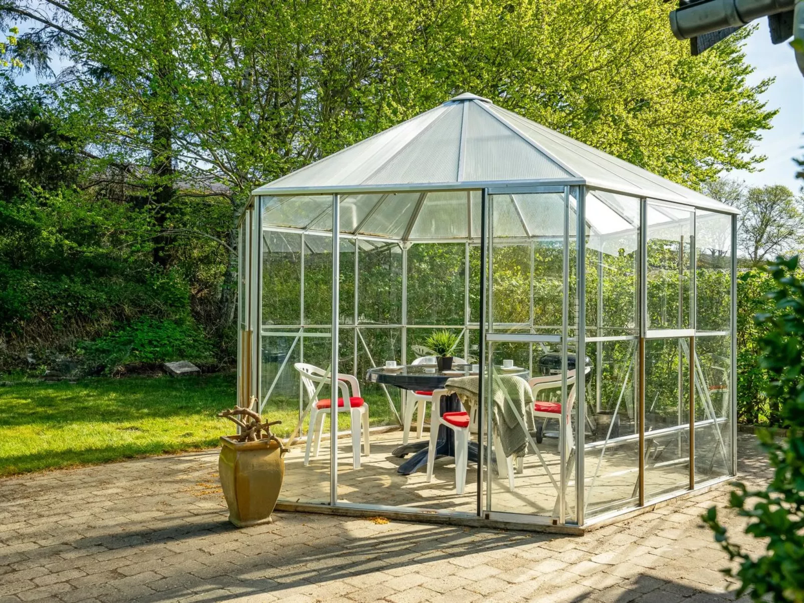 "Satu" - 2km from the sea-Buiten