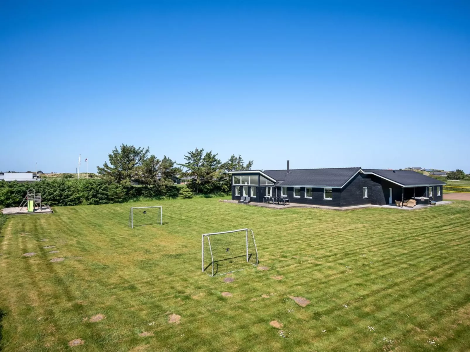 "Germund" - 770m from the sea-Buiten