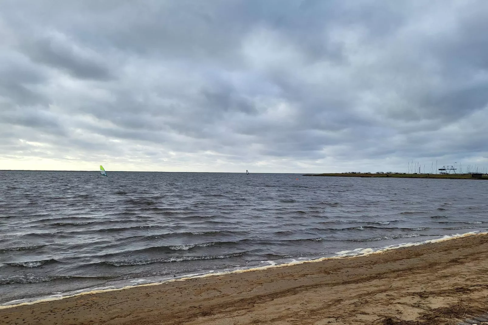 Gezinsplek met zwembad -- By Traum Ferienwohnungen-Waterzicht