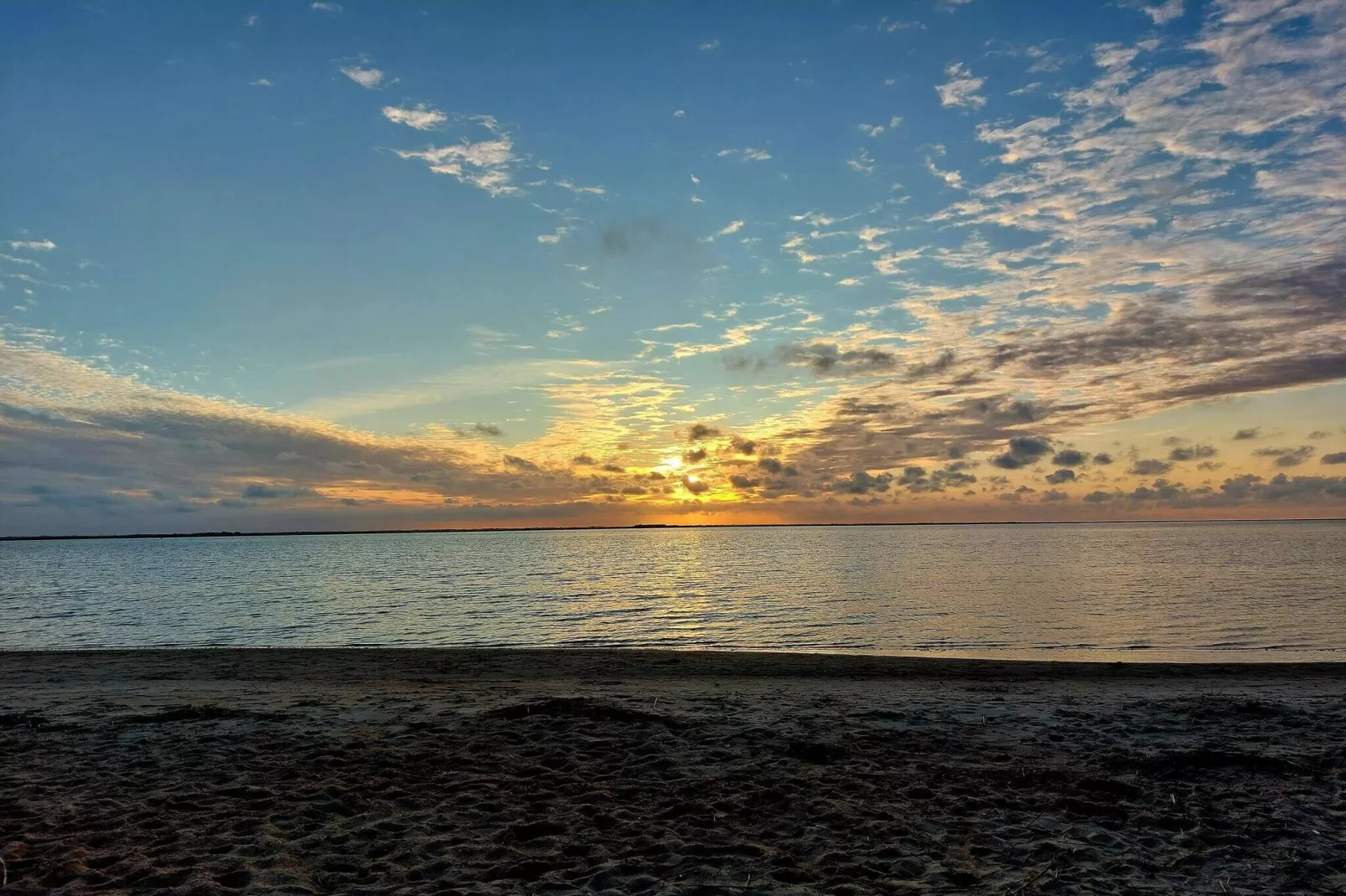 Luxe retraite met spa -- By Traum Ferienwohnungen-Waterzicht