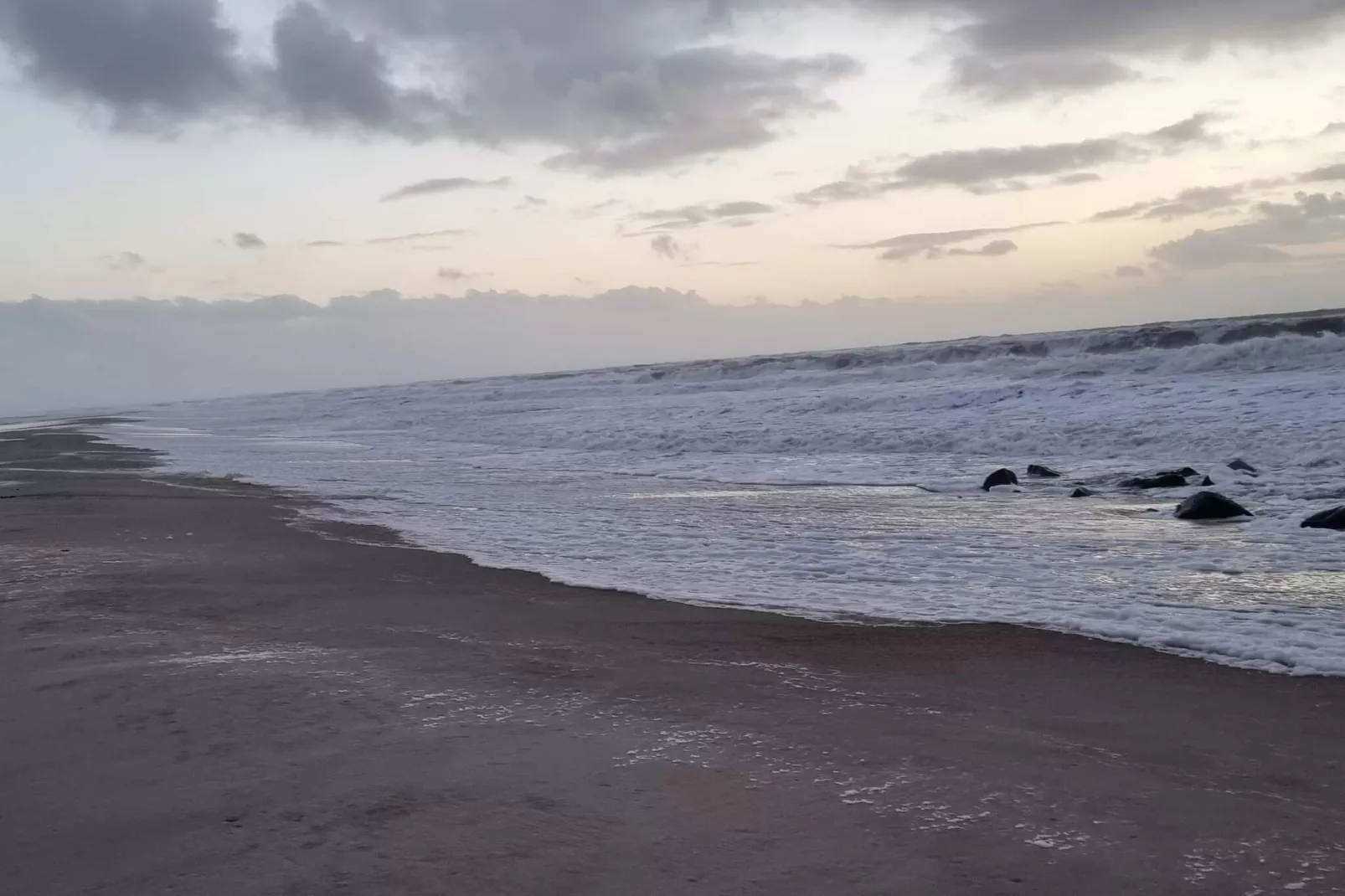 Luxe Spa Retreat aan Zee -- By Traum Ferienwohnungen-Waterzicht