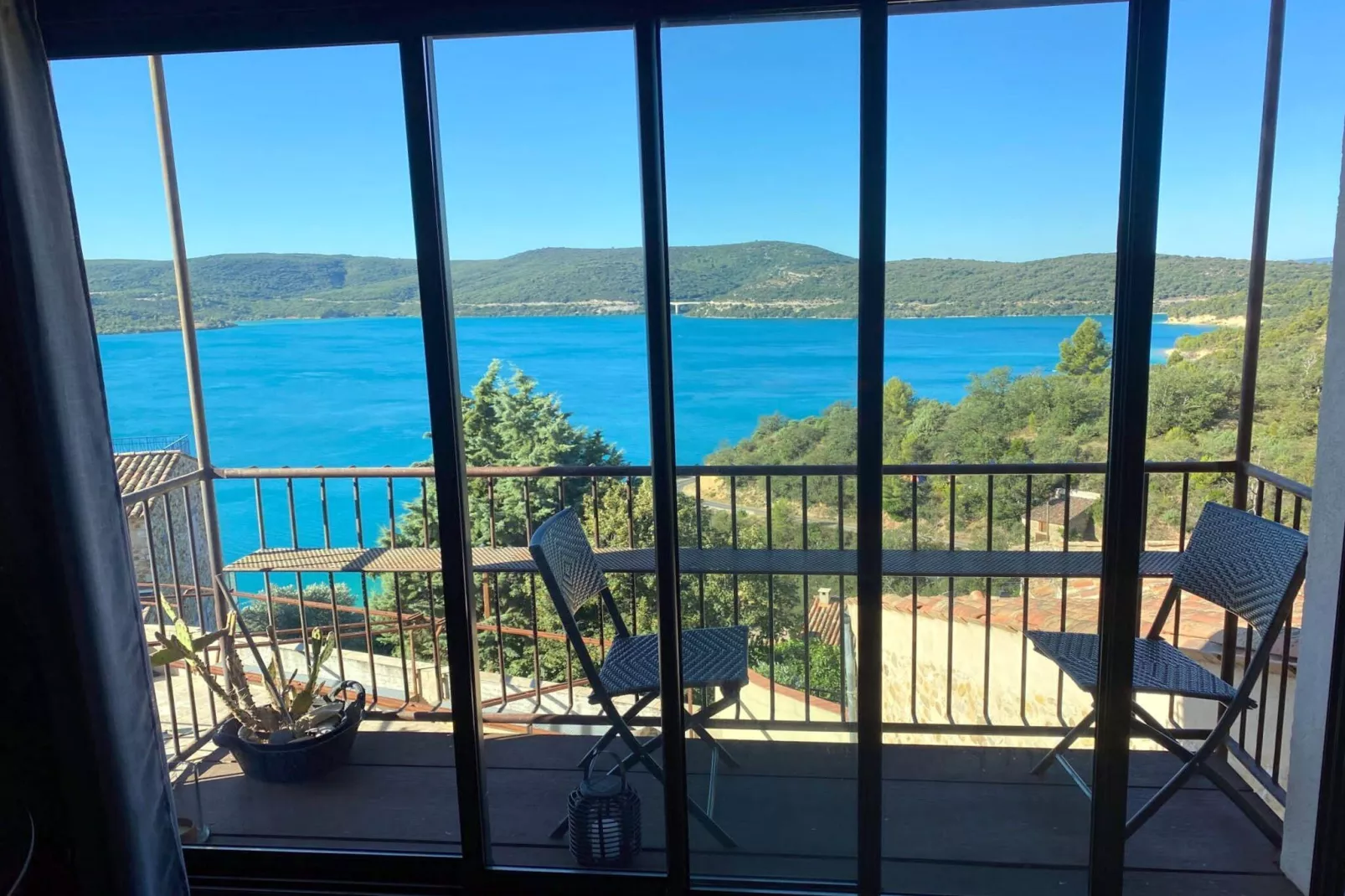 Ferienhaus in Sainte-Croix-du-Verdon-Terrasbalkon