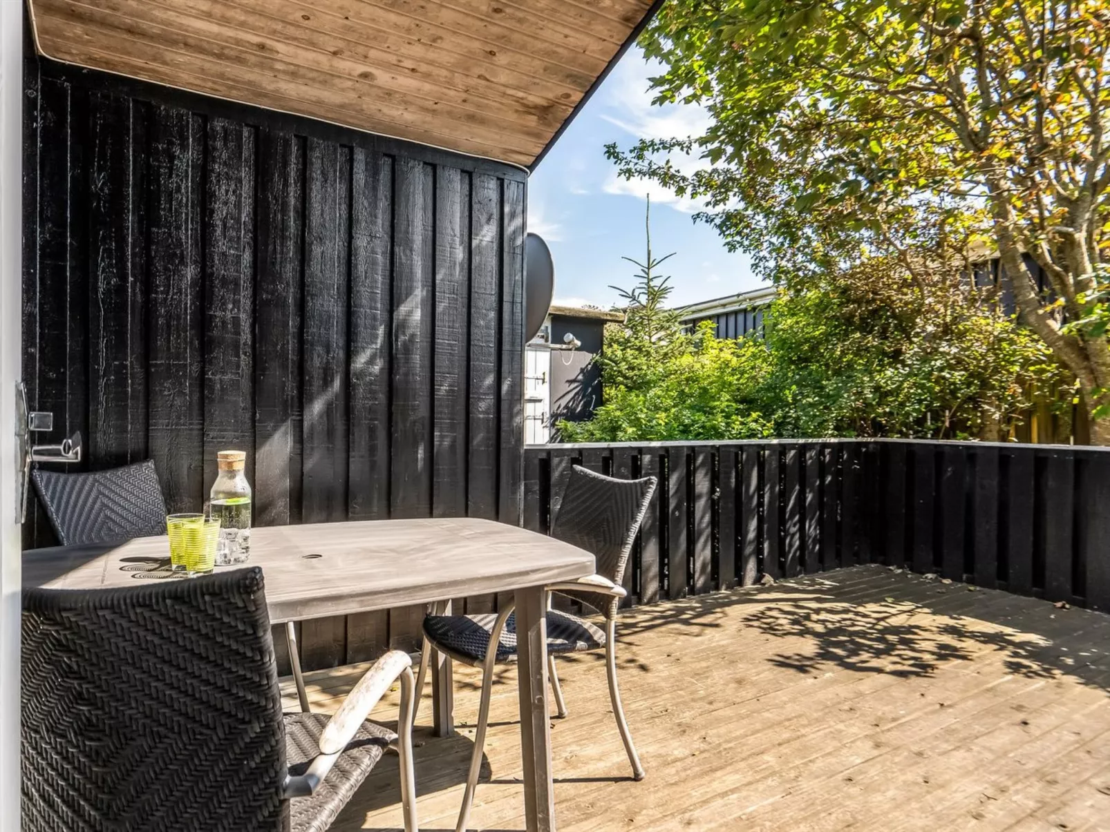 "Lazorka" - 450m from the sea-Buiten