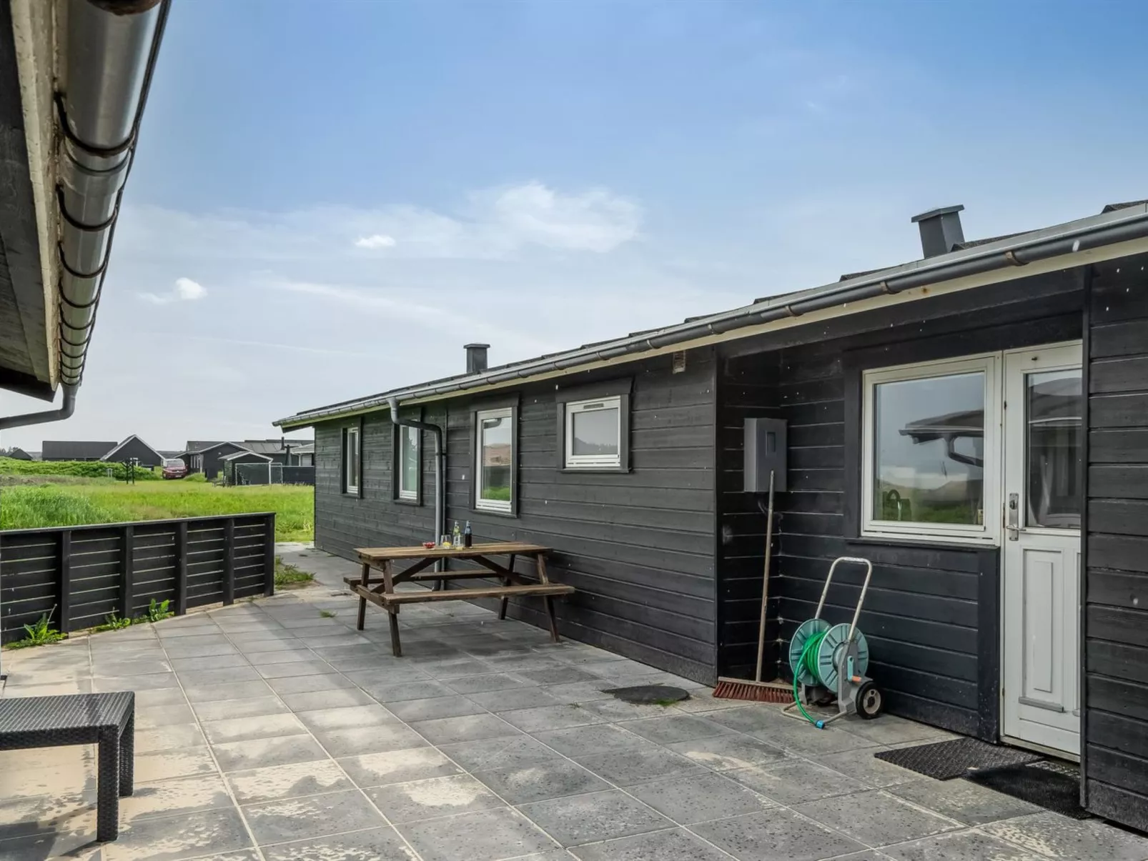 "Sinnika" - 75m from the sea-Buiten